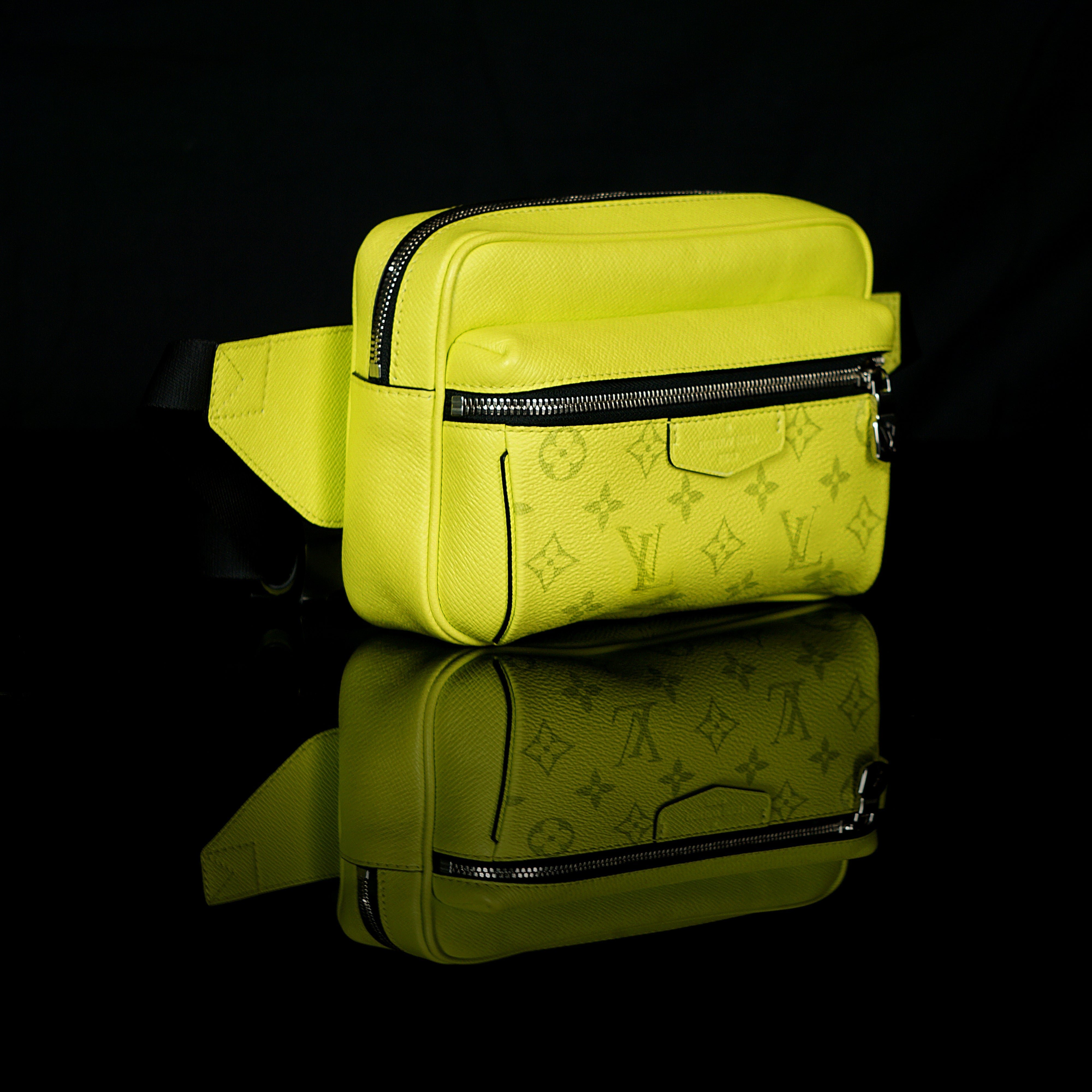 Louis Vuitton-Bumbag-8.27 x 6.69 x 1.97 inches ( length x height x width ) 20.8 x H 16.7 x W 5 cm/L 8.2 x H 6.6 x W 2.0 inches Lime Green Taïga cowhide leather and Monogram Bahia coated canvas Cowhide leather trim Textile lining Silver-colour hardware Adj