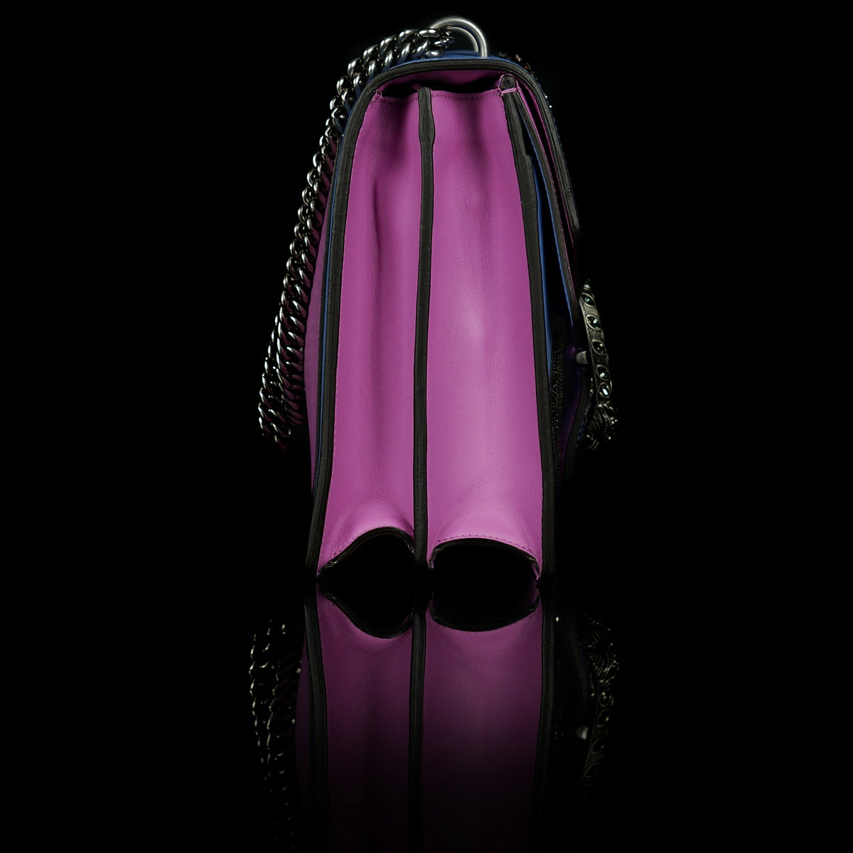 Gucci-Dionysus Shoulder Bag-Selfridges exclusive Blue Leather, a material with low environmental, Pink sides Antique silver-toned hardware Fox's head and Shells design made with sequins Tiger head closure Interior zippered compartment Pocket under the flap External rear pocket Sliding chain strap can be worn as a shoulder strap with 35 drop or can be worn as a top handle with 22 drop Medium size: W30cm x H21cm x D10cm Suede lining with interior pockets Made in Italy The model is 178 cm-fabriqe.com