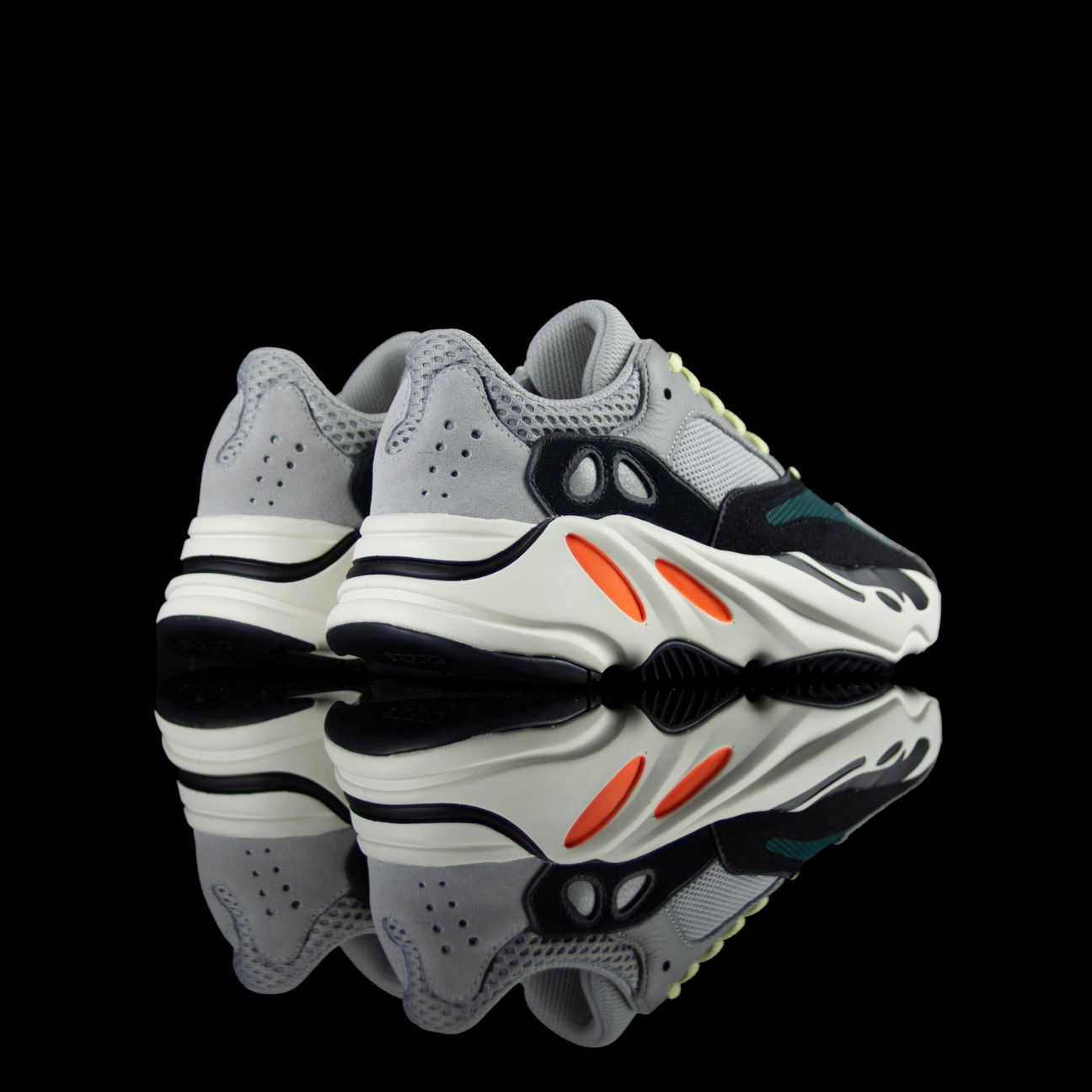 Adidas-Yeezy Boost 700-Product code: B75571 Colour: Solid Grey/Chalk White/Core Black Year of release: 2019-fabriqe.com