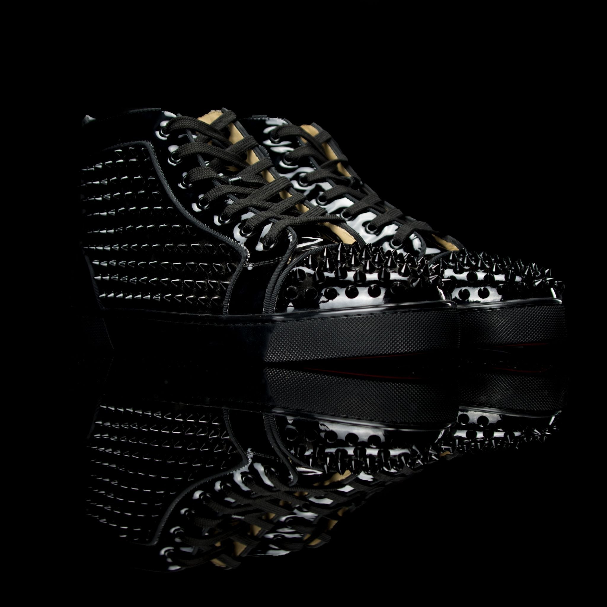 Christian Louboutin-Louis Flat-Colour: Black Patent 2014 Release, Discontinued Material: Leather Patent-fabriqe.com