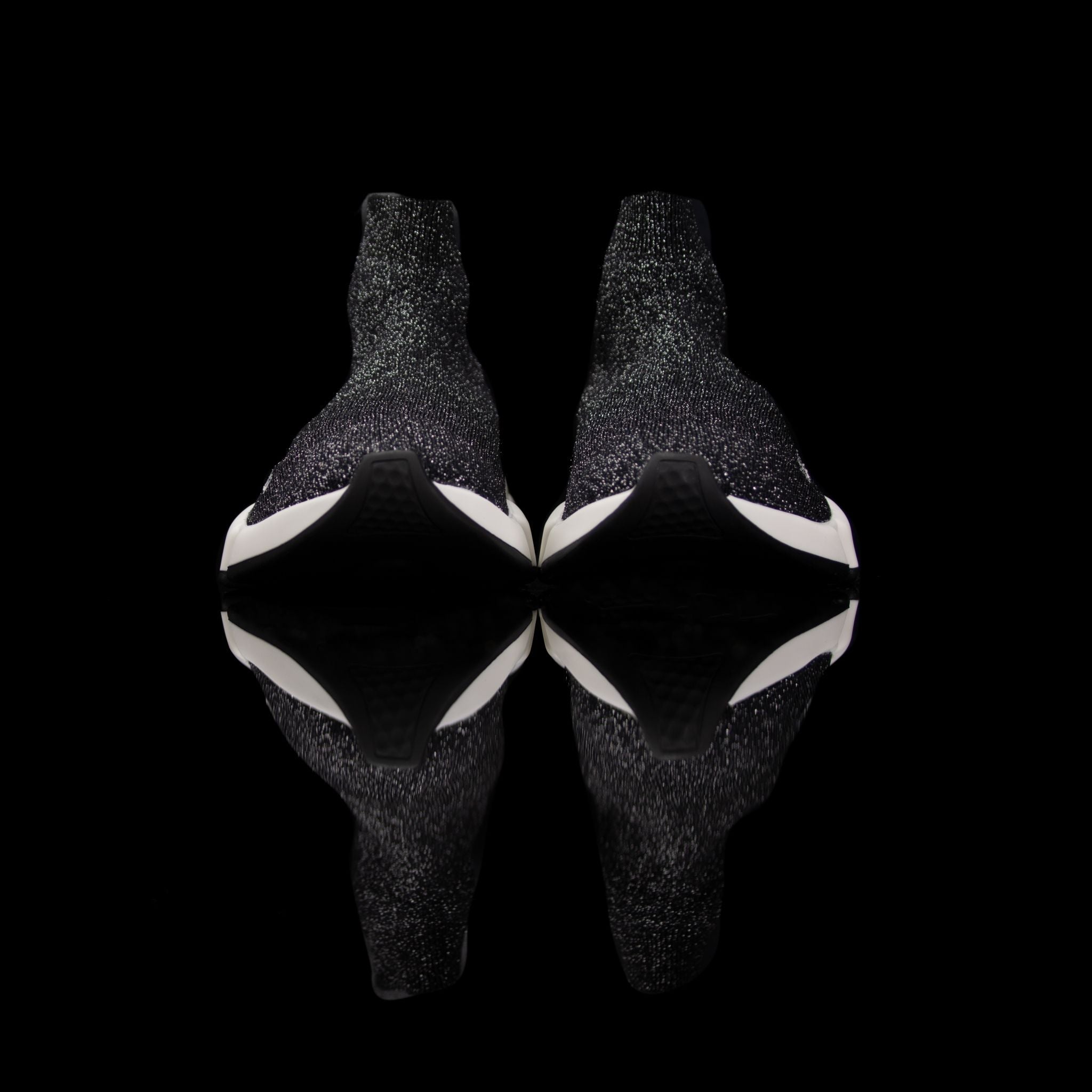 Balenciaga-Speed Knit-Product Code: 530284 20680 1000 Colour: Noir – Black Glitter Limited Stock Material: Glittered Textile Sock, Rubber Sole-fabriqe.com