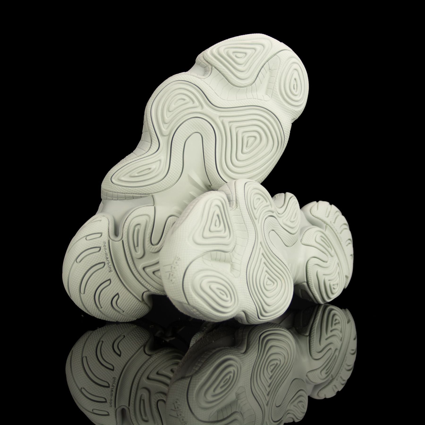 Adidas-Yeezy 500-Product code: EE7287 Colour: Salt/Salt/Salt Year of release: 2018-fabriqe.com