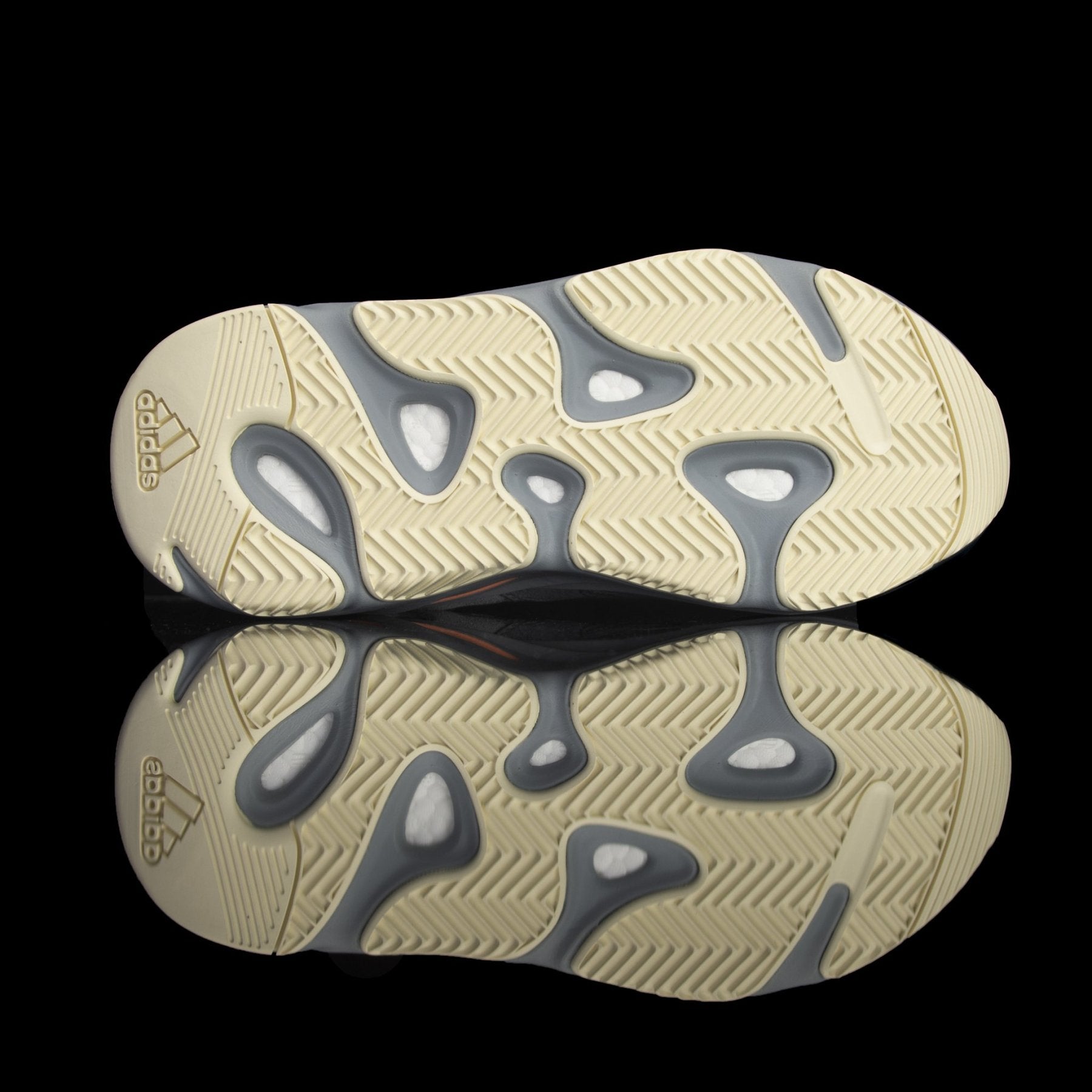 Adidas-Yeezy Boost 700-Product code: EG7487 Colour: Salt/Salt/Salt Year of release: 2019-fabriqe.com