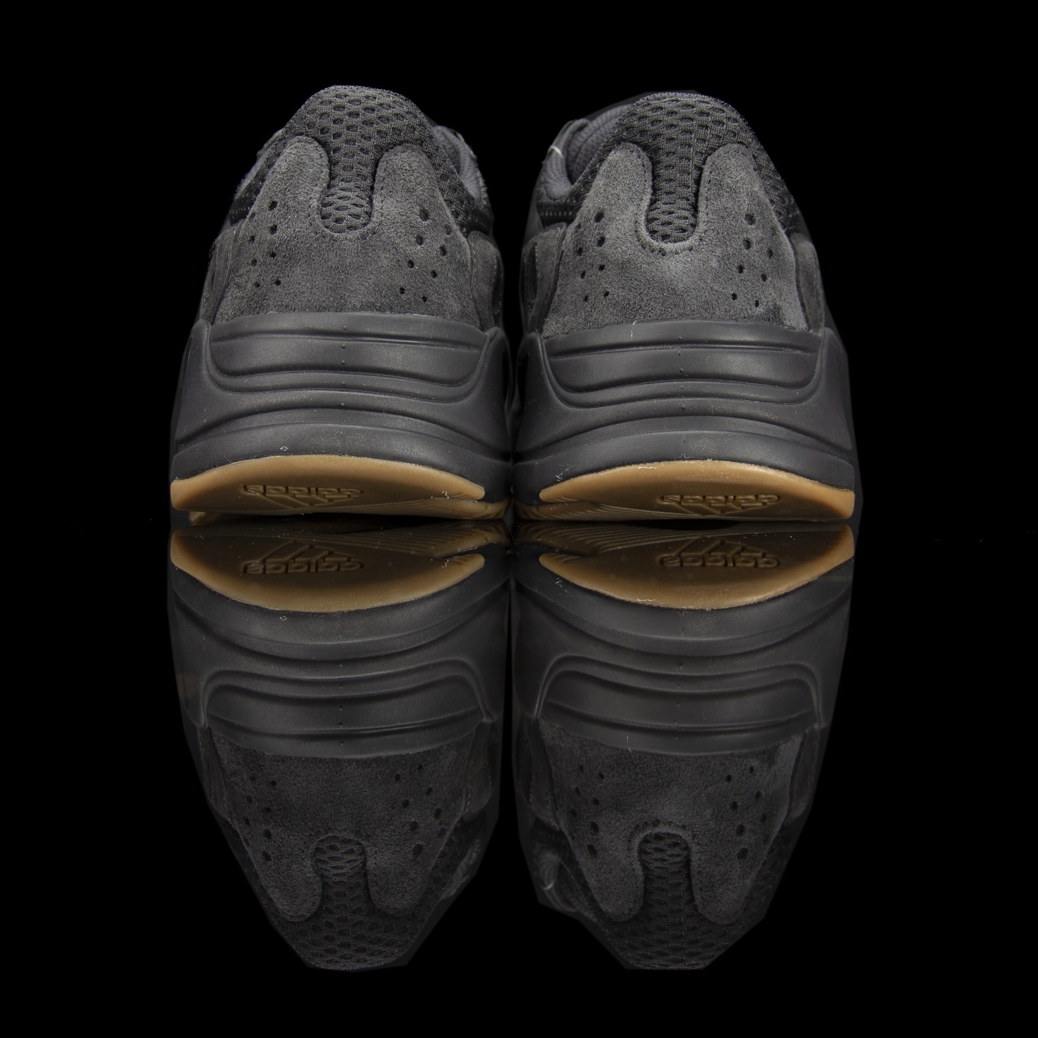 Adidas-Yeezy Boost 700-Product code: FV5304 Colour: Utility Black/Utility Black/Utility Black Year of release: 2019-fabriqe.com