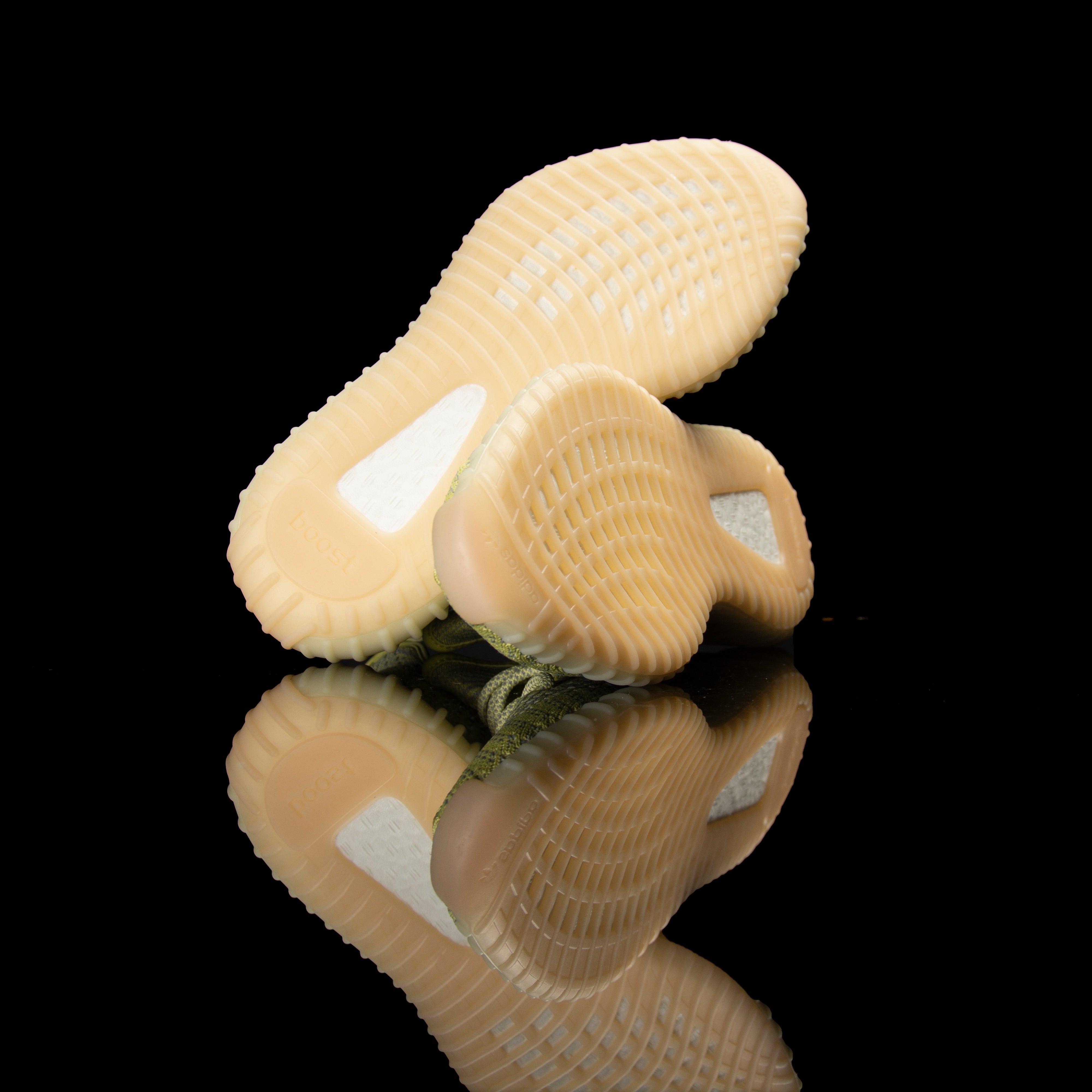 Adidas-Yeezy Boost 350-Product code: F36980 Colour: Butter/Butter/Butter Year of release: 2018-fabriqe.com