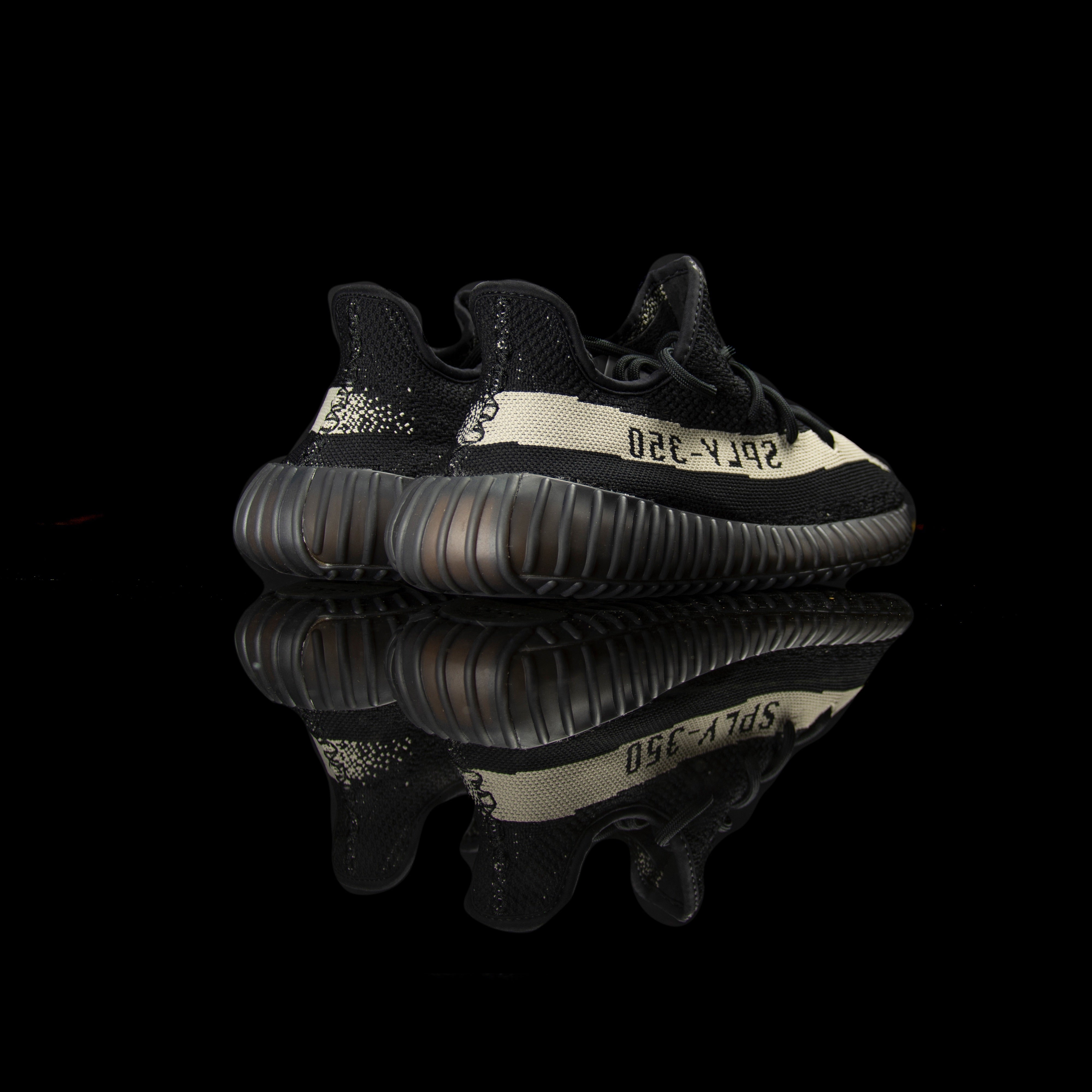 Adidas-Yeezy Boost 350-Product code: BY1604 Colour: Core Black/Core White/Core Black Year of release: 2016-fabriqe.com