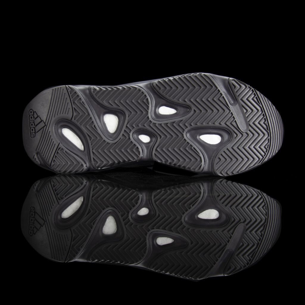 Adidas-Yeezy Boost 700-Product code: FU6684 Colour: Vanta/Vanta/Vanta Year of release: 2019-fabriqe.com