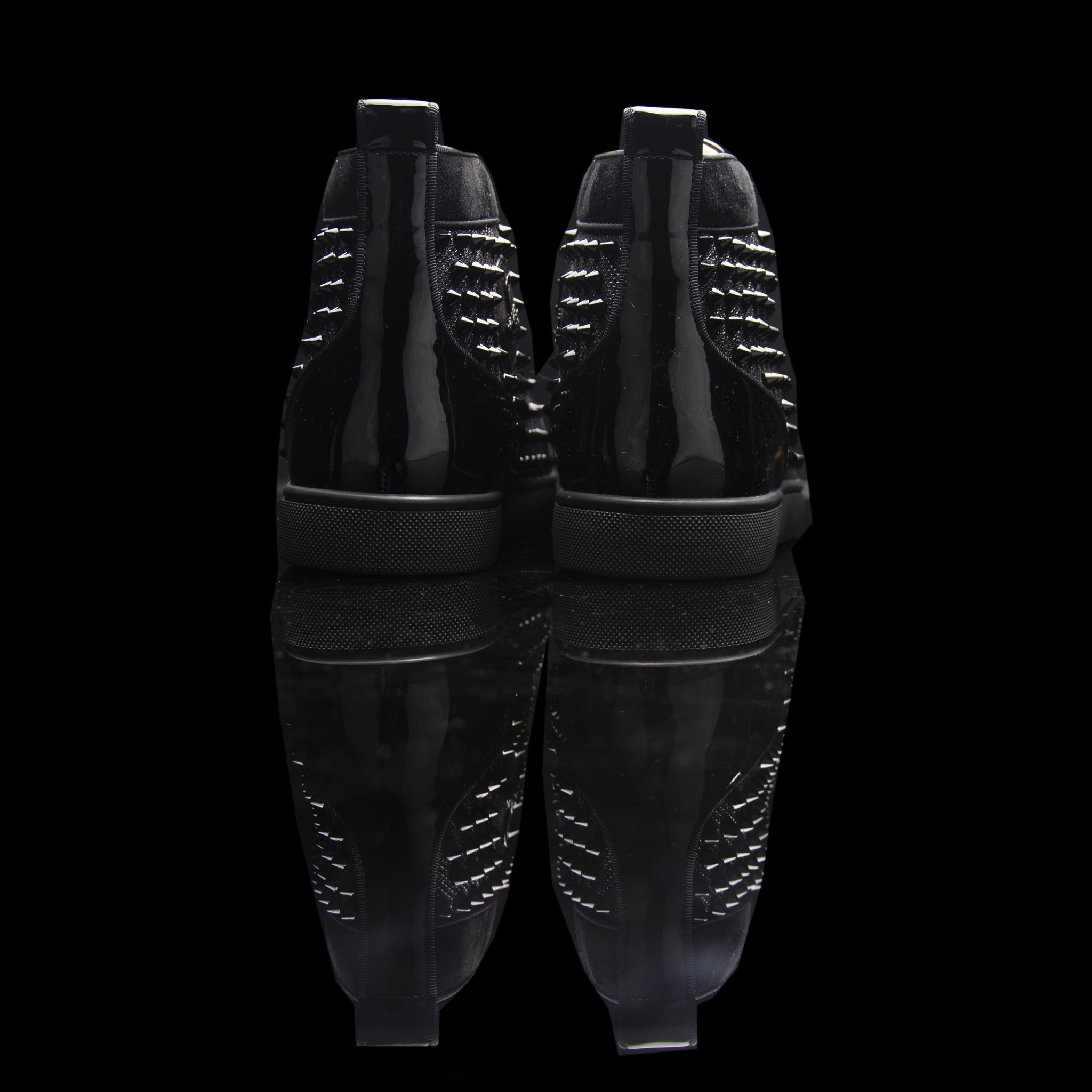 Christian Louboutin-Louis Orlato Flat Spikes-Colour: Black 2018 Release Material: Metal Spikes, Patent back, Suede trimming. Metal Spikes Discontinued-fabriqe.com