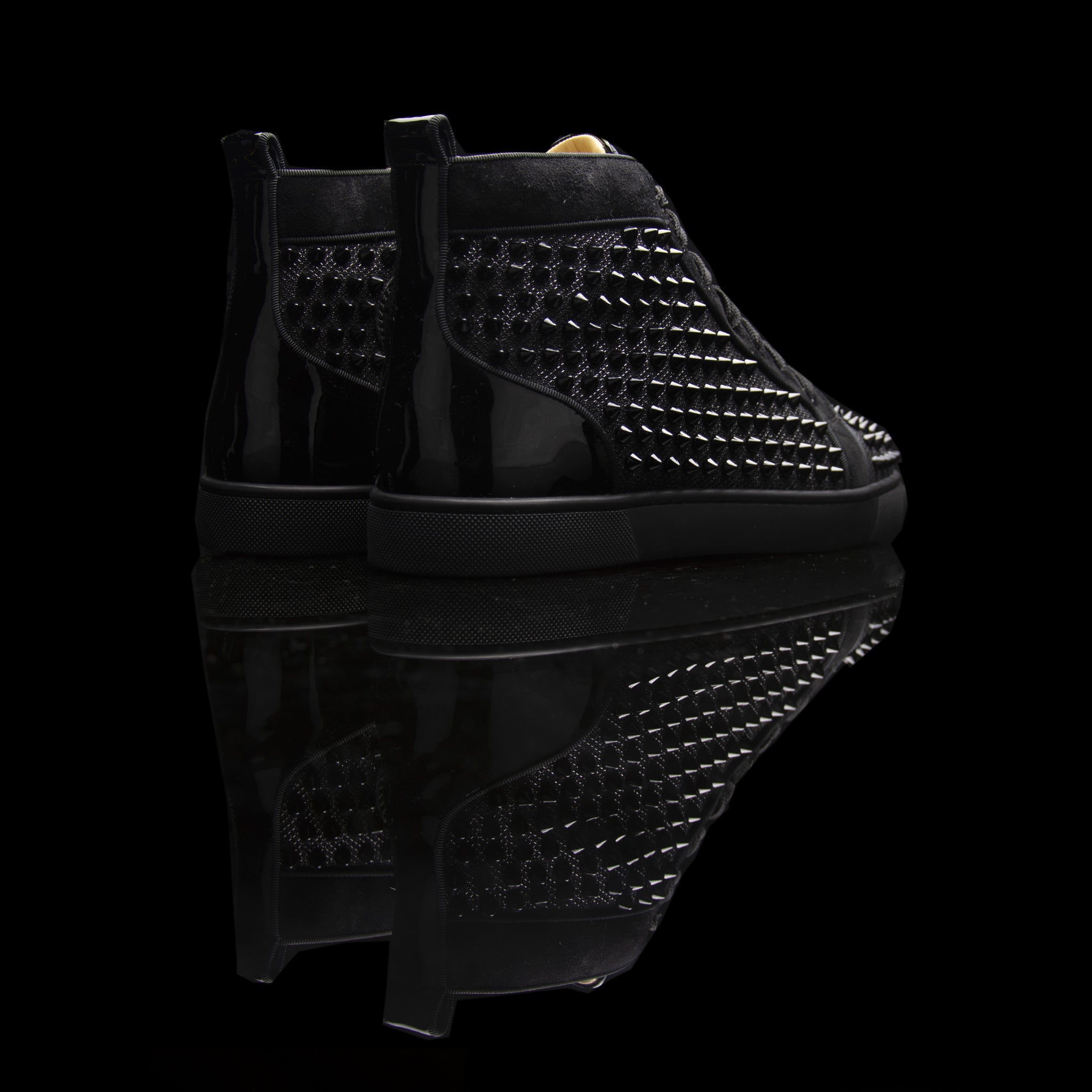 Christian Louboutin-Louis Orlato Flat Spikes-Colour: Black 2018 Release Material: Metal Spikes, Patent back, Suede trimming. Metal Spikes Discontinued-fabriqe.com