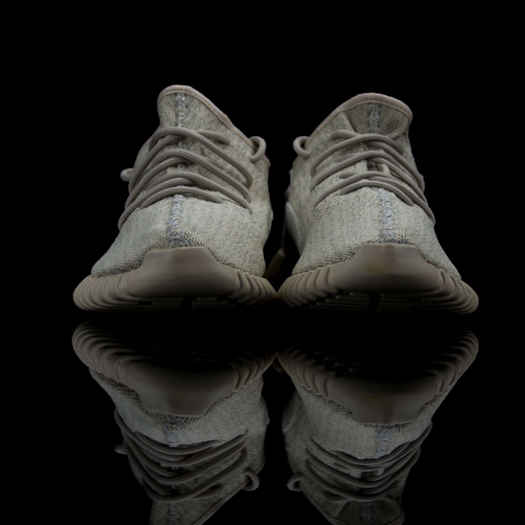 Adidas-Yeezy Boost 350-Product code: AQ2661 Colour: Light Stone/Oxford Tan-Light Stone Year of release: 2015-fabriqe.com