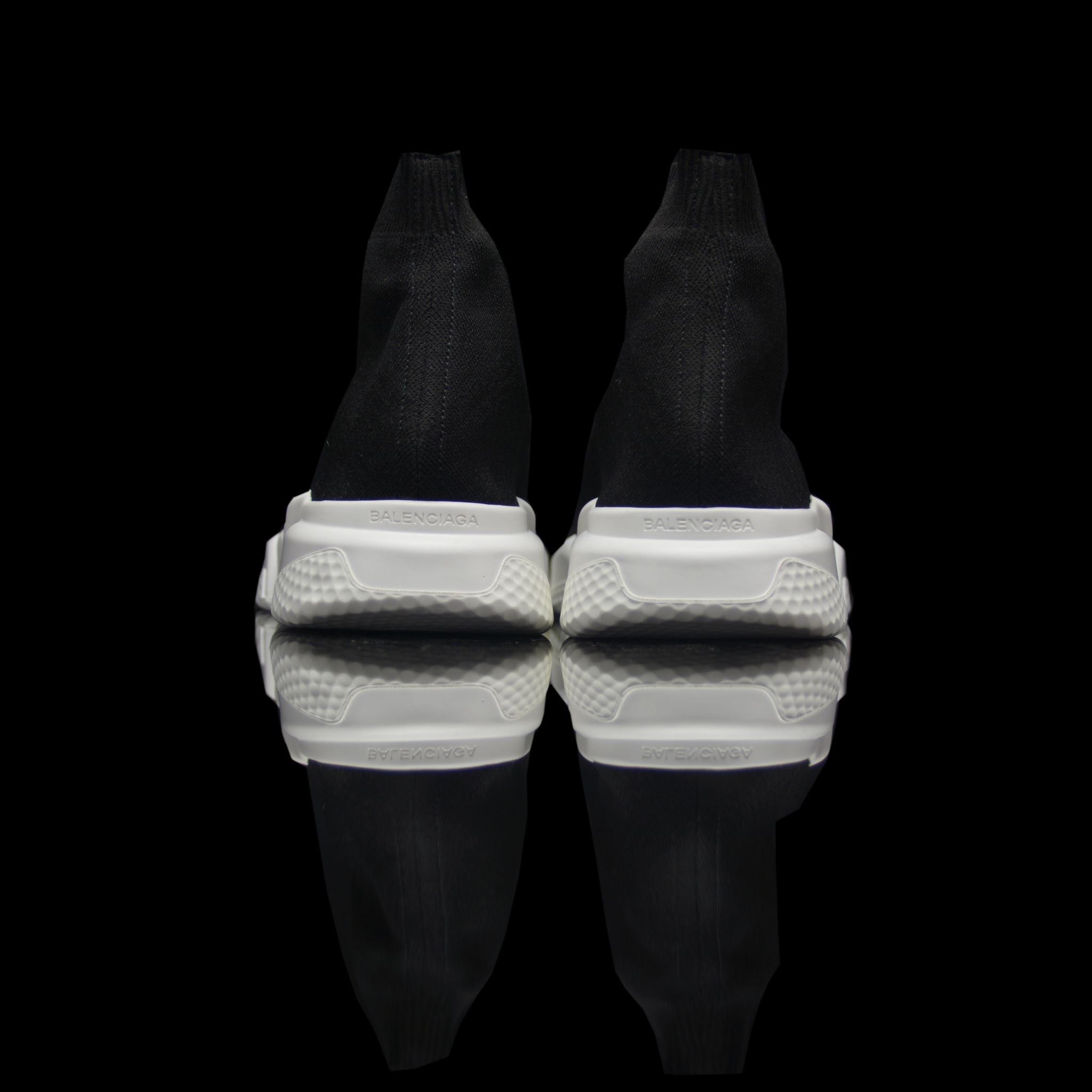Balenciaga-Speed Knit-Product Code: 483502 W05G0 1000 Colour: Noir - Black White Limited Stock Material: Textile Sock, Rubber Sole Balenciaga Speed Knit Sock Racer Mid sneakers-fabriqe.com