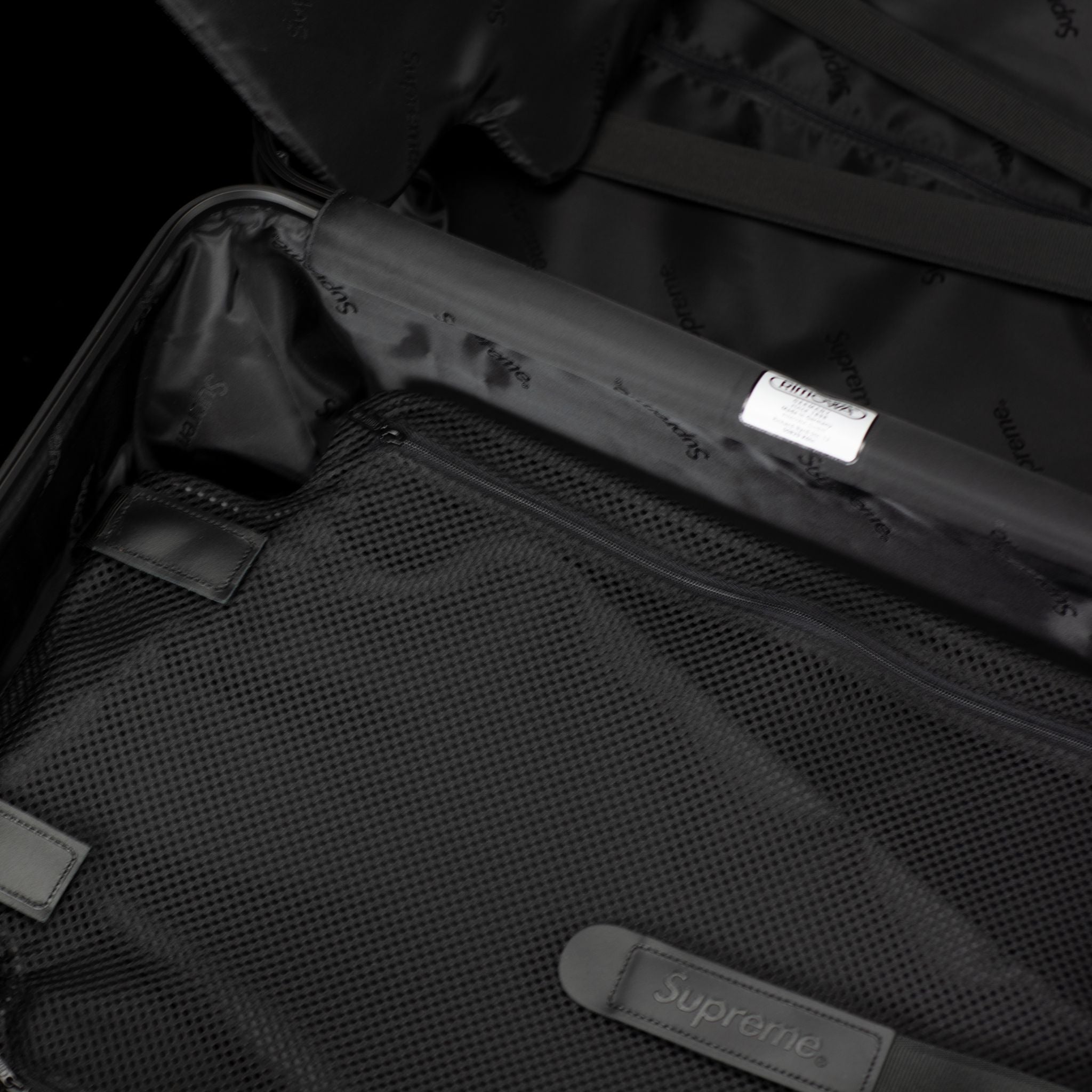 Rimowa-Suitcase-Colour: Black Exclusive-Limited Stock Aluminium/Aluminum, Plastic Handle Supreme X Rimowa Topas brings you the multiwheel suitcase. Designed exclusively for Supreme in aluminium bodies by Rimowa. Also, this suitcase feature TSA combination