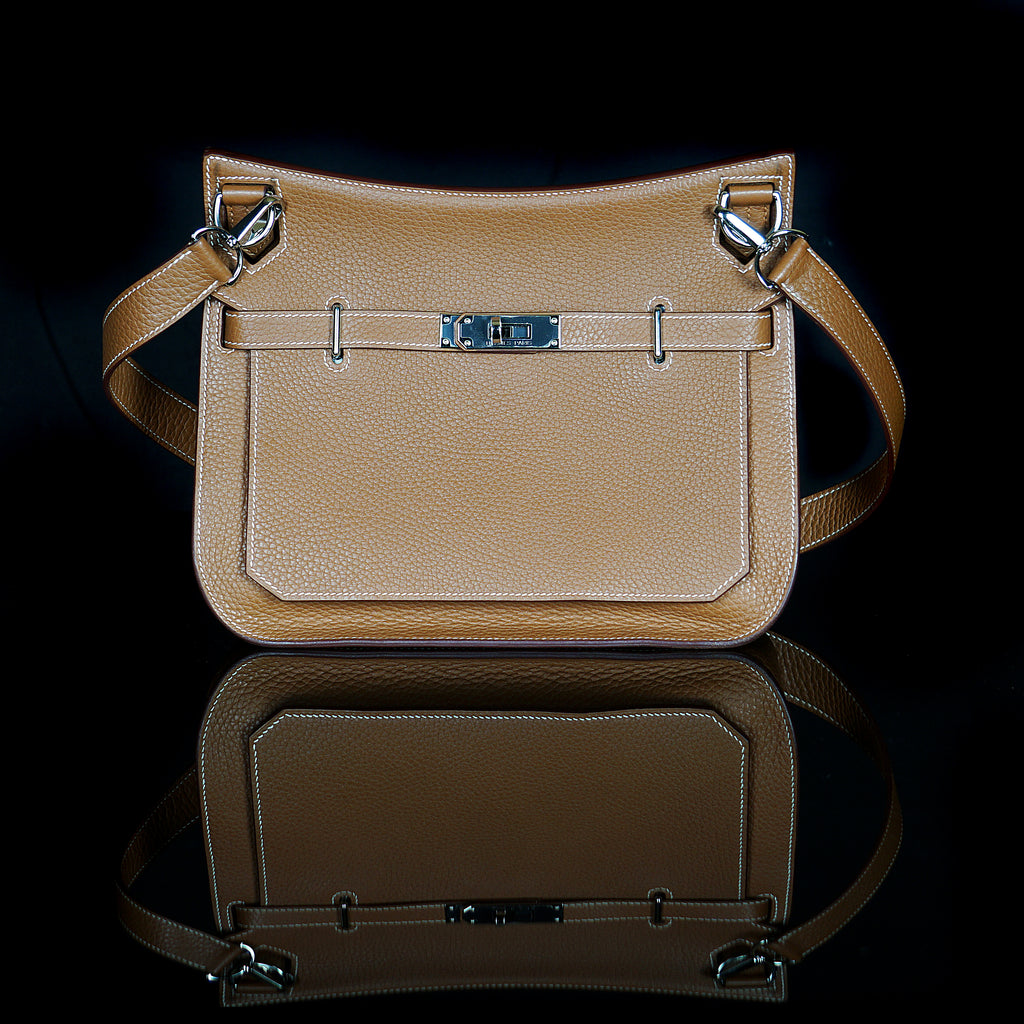 Hermes-Hand Bag-H 10.24 in. x W 5.91 in. x D 13.39 in.H 26 cm x W 15 cm x D 34 cm 13.39 in. (34 cm) Size: 34 Hardware: Silver Release Date: 2010 Colour: Brown Material: Grained Leather 100%, Silver Made in Italy-fabriqe.com