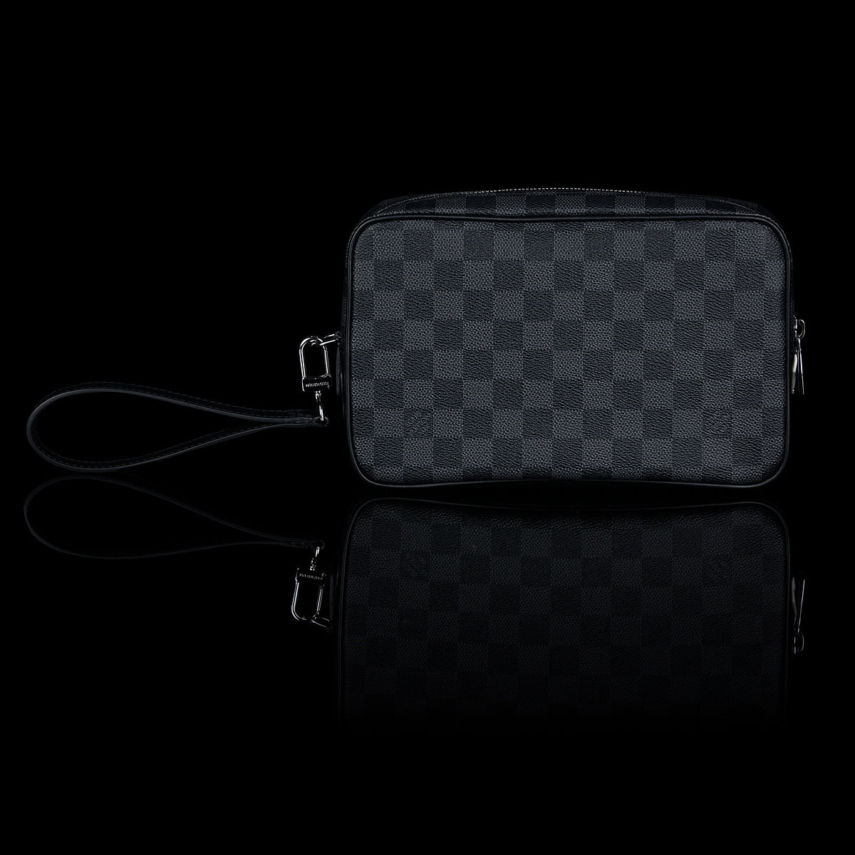 Louis Vuitton-Clutch Bag-9.4 x 6.3 x 2.4 inches9.4 x 6.3 x 2.4 inches ( length x height x width ) 1 exterior zipped pocket Silver color metallic pieces 10 card slots Multiple flat pockets-fabriqe.com