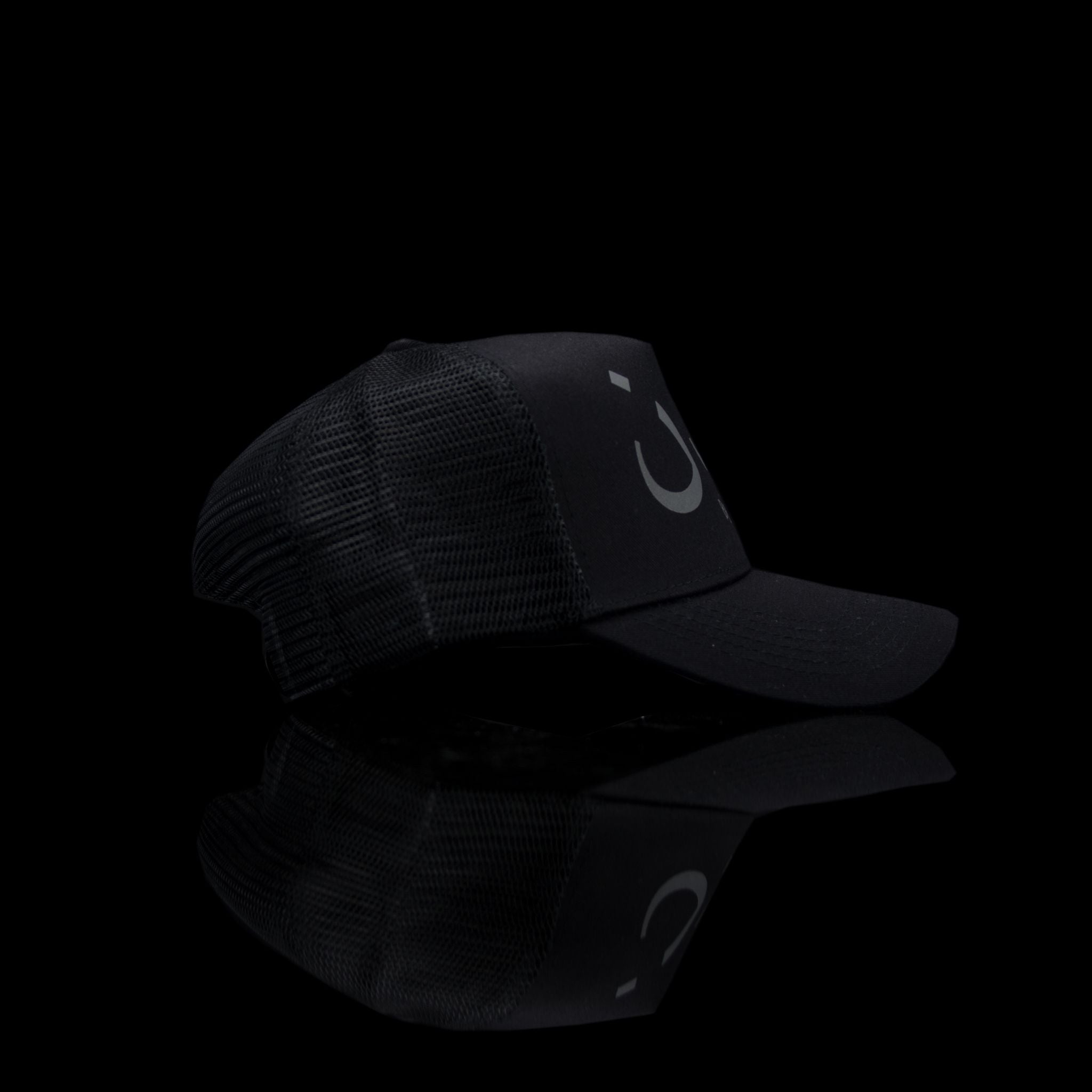 Sultan Est-Cap-London (Arabic) One Size Fits All Black Silver 3m Reflective-fabriqe.com
