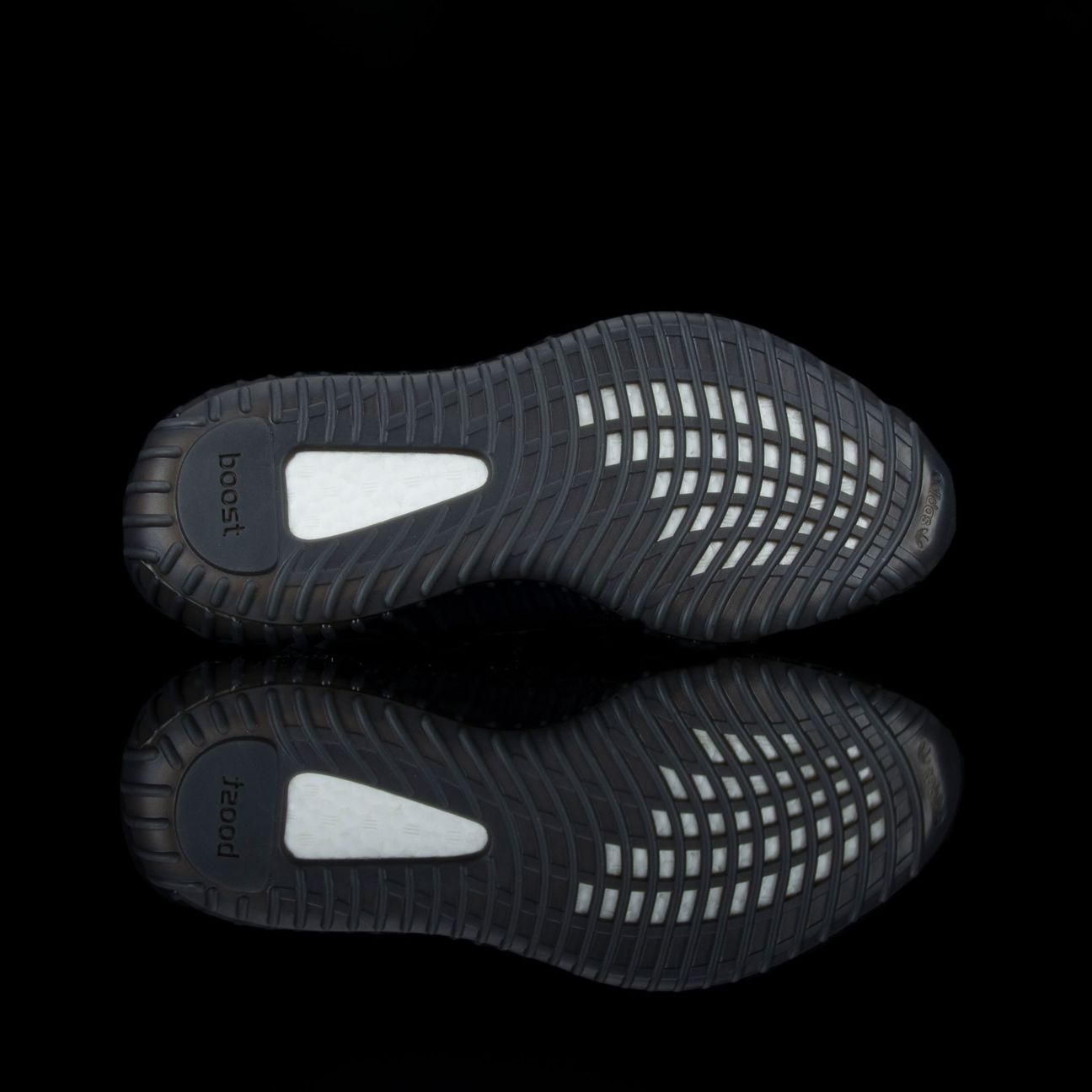 Adidas-Yeezy Boost 350-Product code: BY1605 Colour: Core Black/Copper/Core Black Year of release: 2016-fabriqe.com