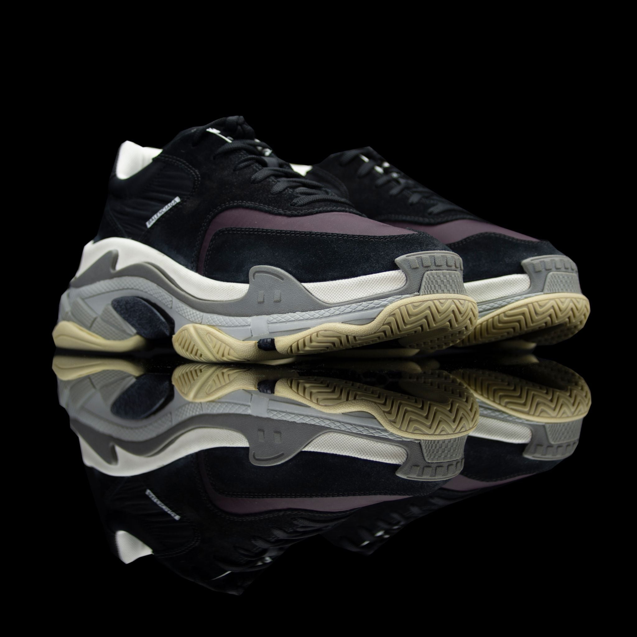 Balenciaga-Triple S-Pre Order Duration (3-5 Working Days) Black/Brown 2018 Release Material: Leather, Suede, Nylon Mens Balenciaga Triple S Panelled Sneakers Black and Brown is the new 2018 launch for the sneaker freaks. Crafted in leather, suede and nylo