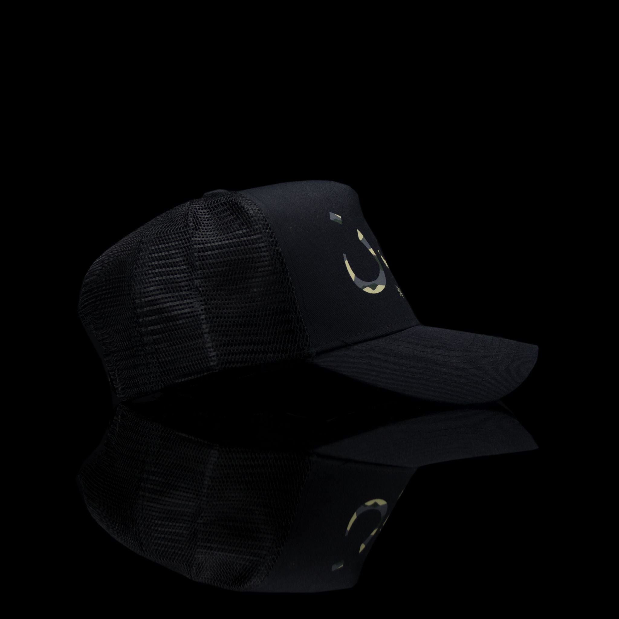 Sultan Est-Cap-London (Arabic) One Size Fits All Black Camo-fabriqe.com