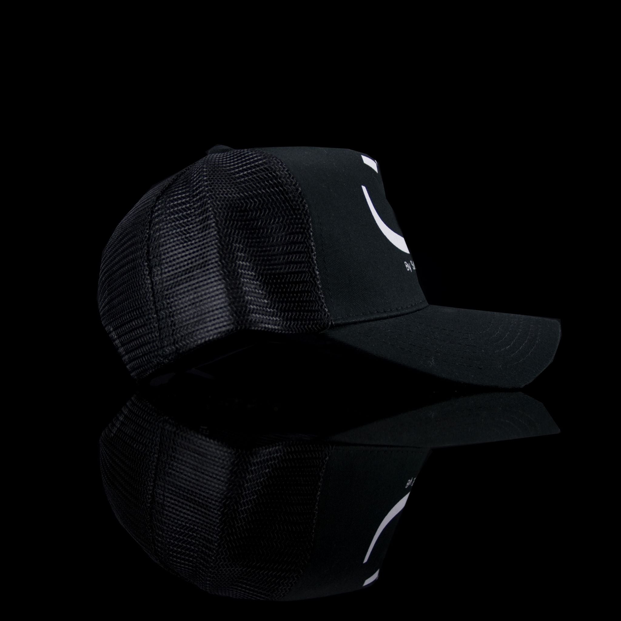 Sultan Est-Cap-Taa (Arabic) One Size Fits All Black White-fabriqe.com