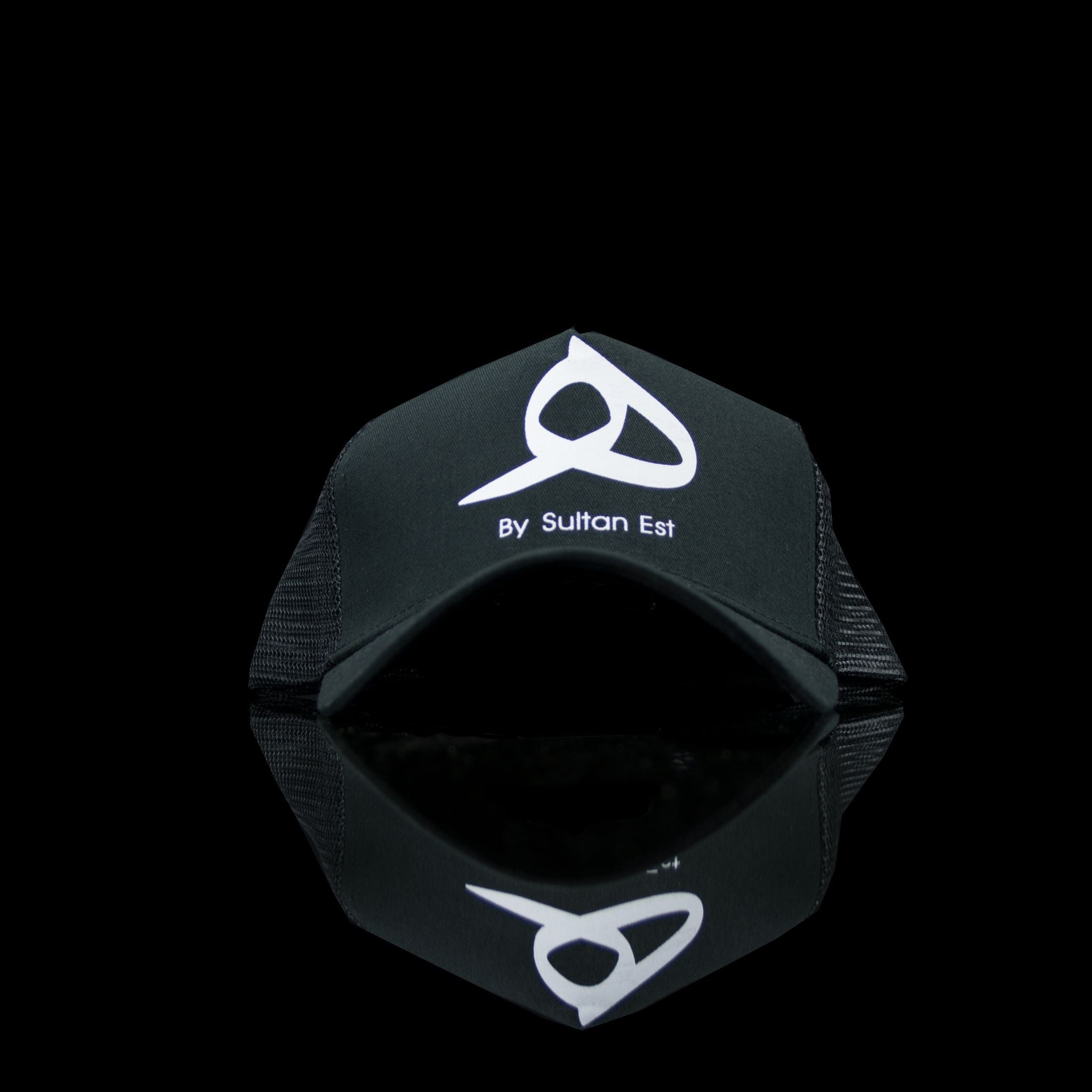 Sultan Est-Cap-Ha' (Arabic) One Size Fits All Black White-fabriqe.com