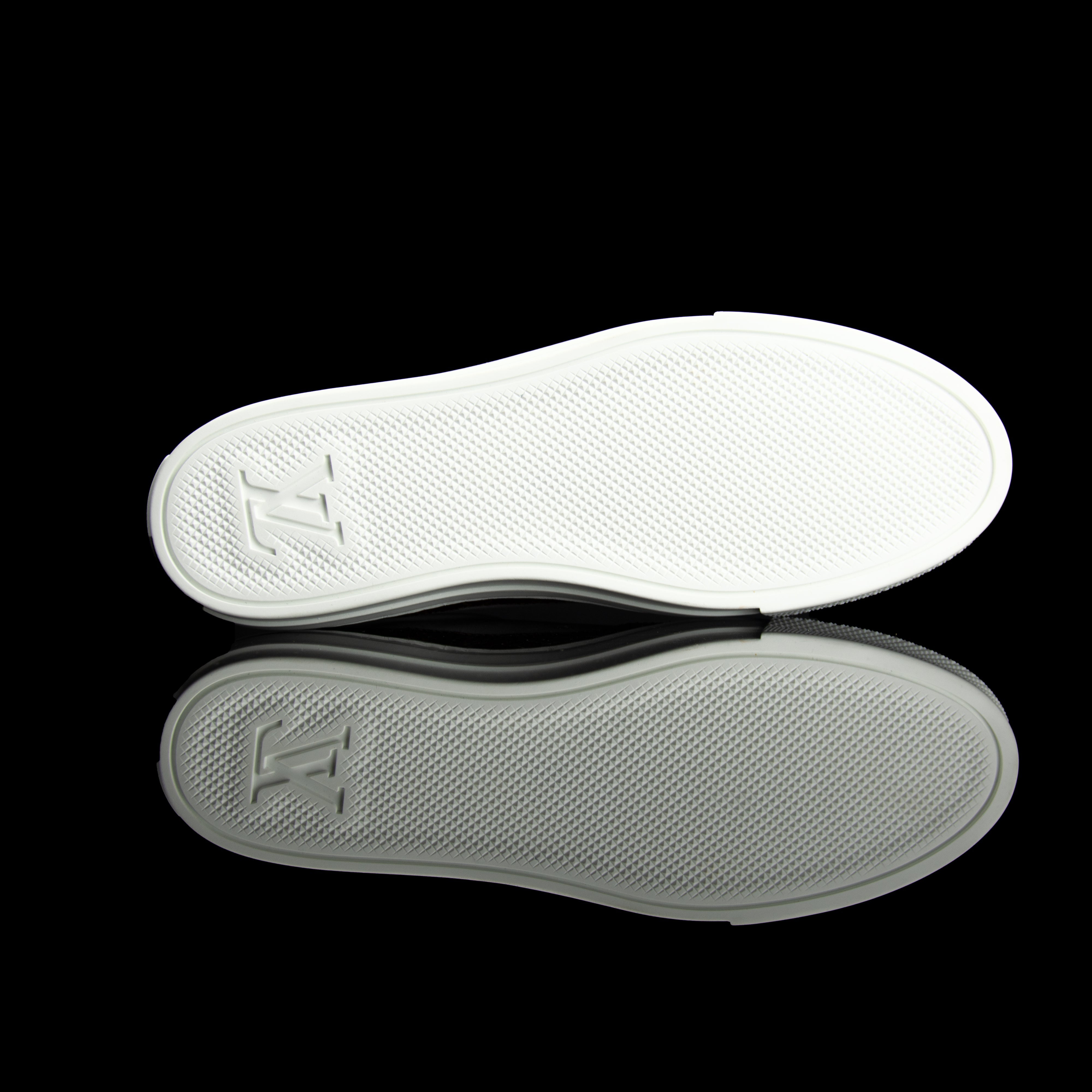 Louis Vuitton-Stellar Sneakers-Calf leather and patent Monogram canvas White Rubber outsole Made in Italy-fabriqe.com