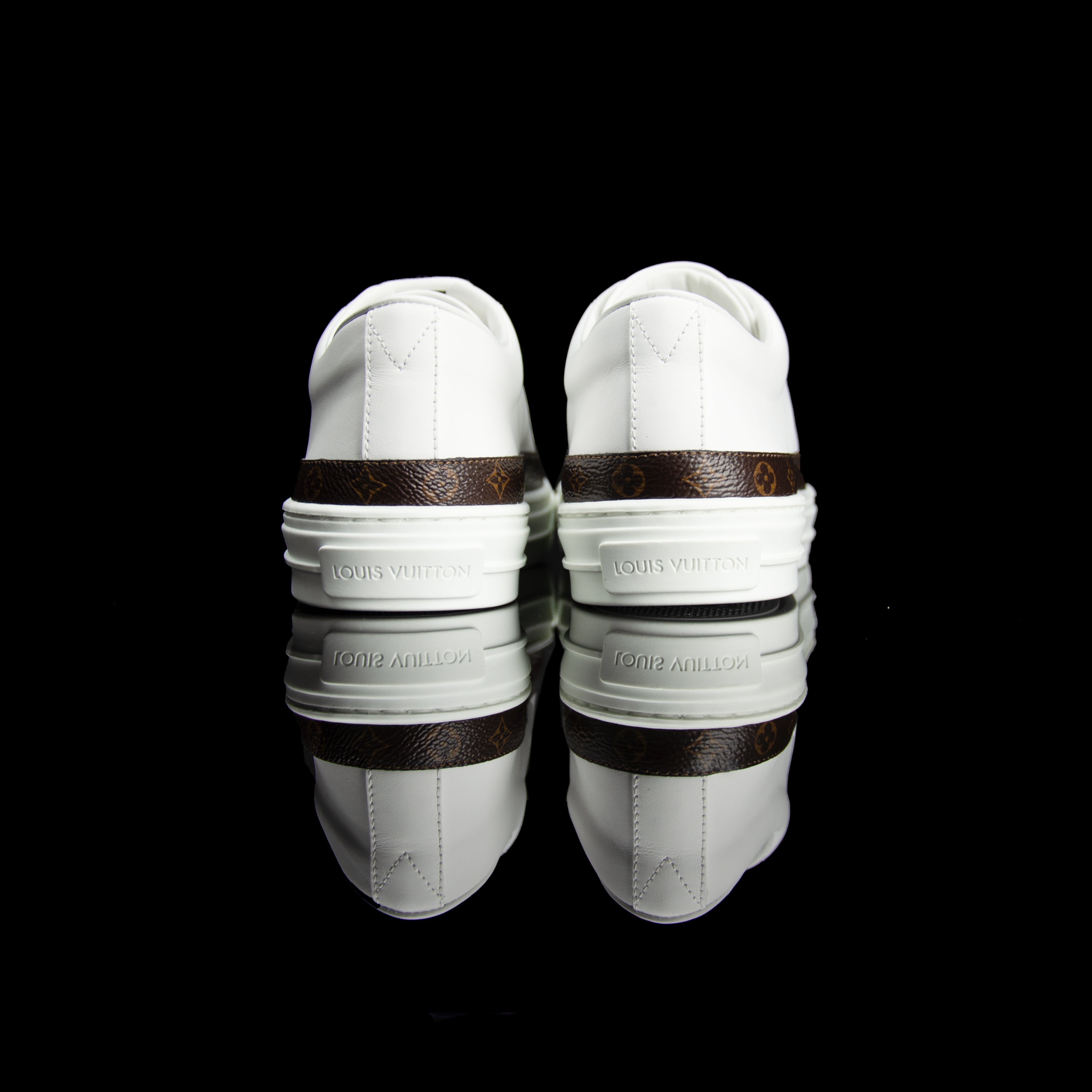 Louis Vuitton-Stellar Sneakers-Calf leather and patent Monogram canvas White Rubber outsole Made in Italy-fabriqe.com