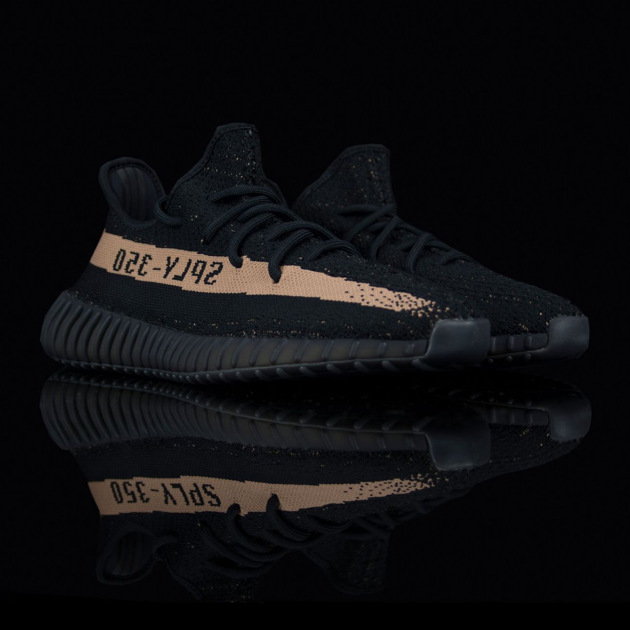 Adidas-Yeezy Boost 350-Product code: BY1605 Colour: Core Black/Copper/Core Black Year of release: 2016-fabriqe.com