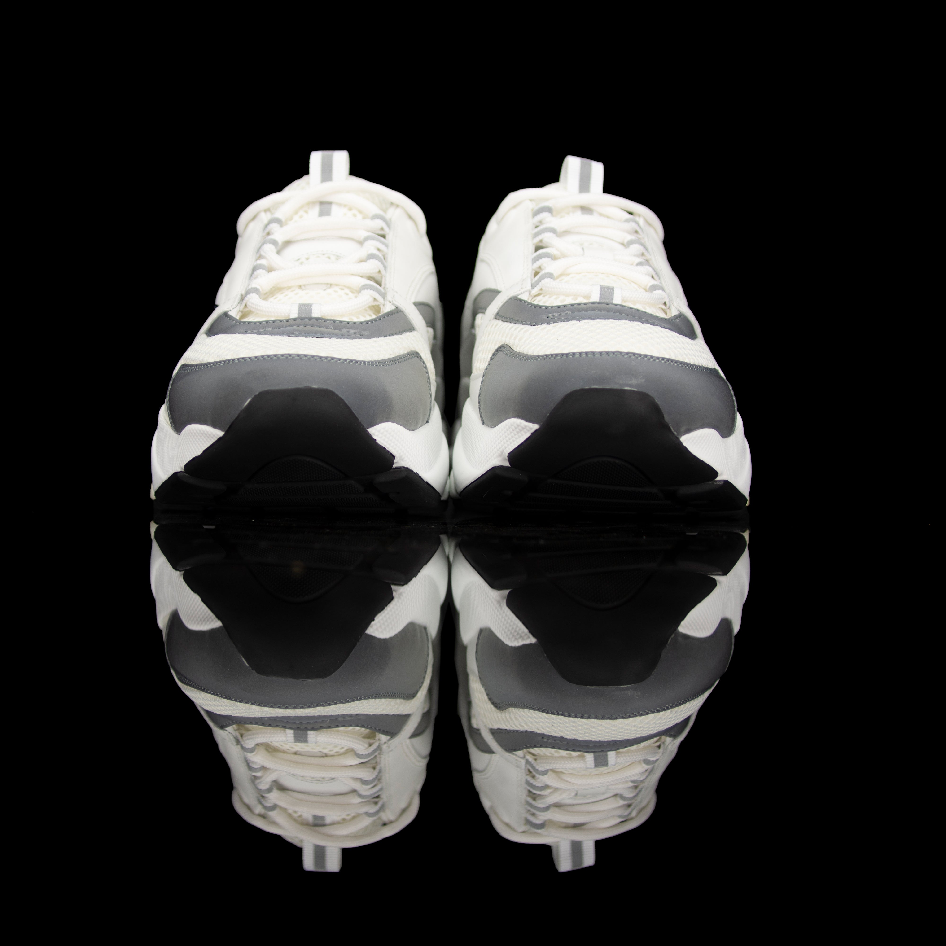 Dior Homme-B22 Sneakers-White technical knit and white calfskin Reflective Material on toe White cotton laces White nylon lining Black nylon pull tab Black rubber sole, textured “Dior Homme” logo “Welded” construction-fabriqe.com