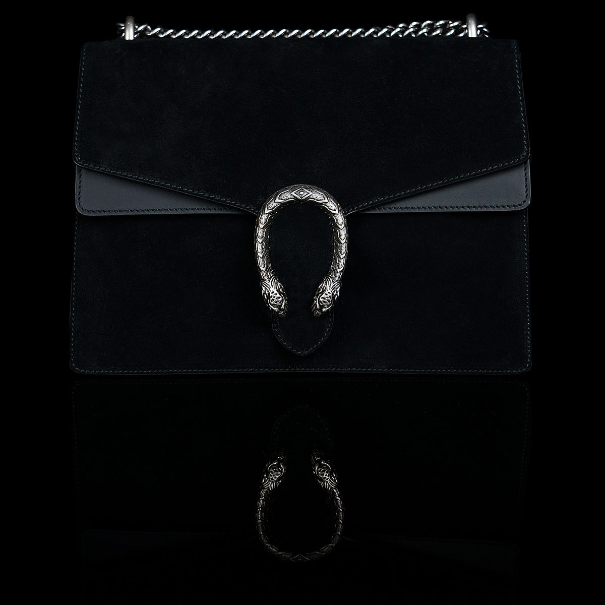 Gucci-Dionysus Shoulder Bag-Black Suede , a material with low environmental impact. Antique silver-toned hardware Tiger head closure Interior zippered compartment Pocket under the flap External rear pocket Sliding chain strap can be worn as a shoulder strap with 35 drop or can be worn as a top handle with 22 drop Medium size: W30cm x H21cm x D10cm Leather lining with interior pockets Made in Italy The model is 178 cm-fabriqe.com