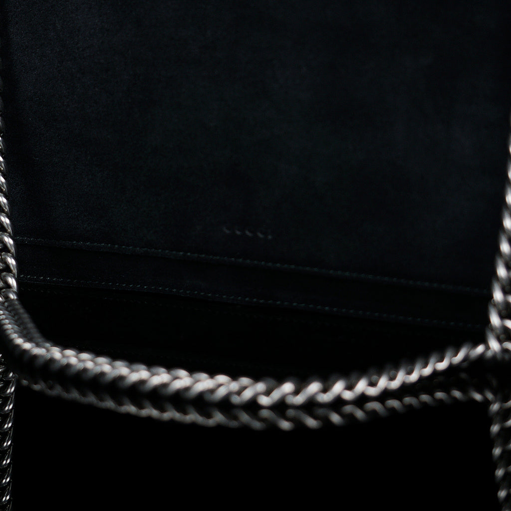 Gucci-Dionysus Shoulder Bag-Black Suede , a material with low environmental impact. Antique silver-toned hardware Tiger head closure Interior zippered compartment Pocket under the flap External rear pocket Sliding chain strap can be worn as a shoulder strap with 35 drop or can be worn as a top handle with 22 drop Medium size: W30cm x H21cm x D10cm Leather lining with interior pockets Made in Italy The model is 178 cm-fabriqe.com