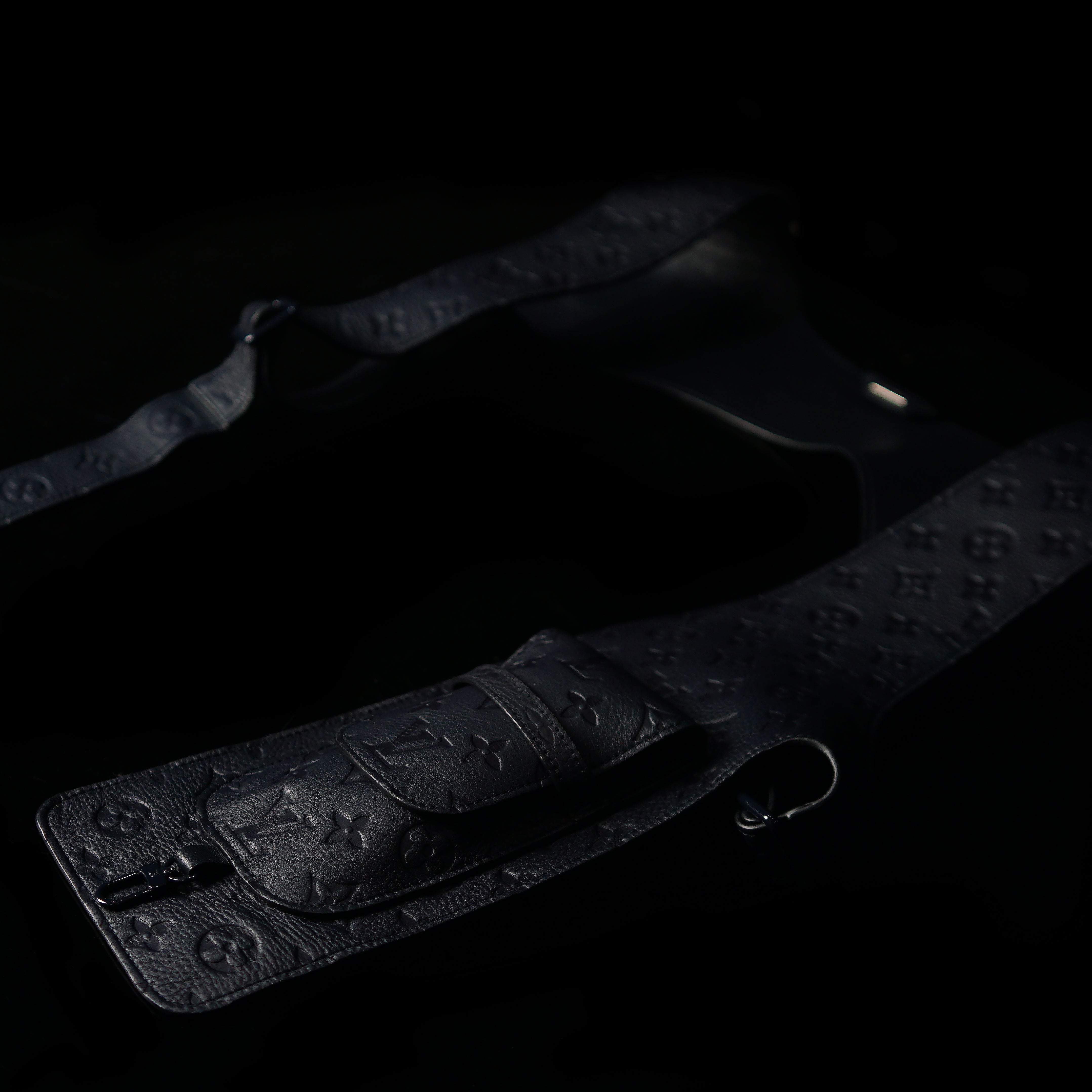 Louis Vuitton 3D Pocket Monogram Embossed Mid Layer Vest In Dark Grey RRP  £1950