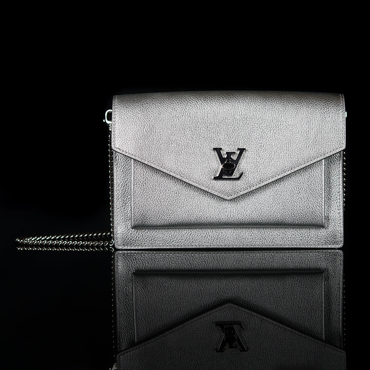 Louis Vuitton Mylockme Chain Pochette Leather Gray 1540441