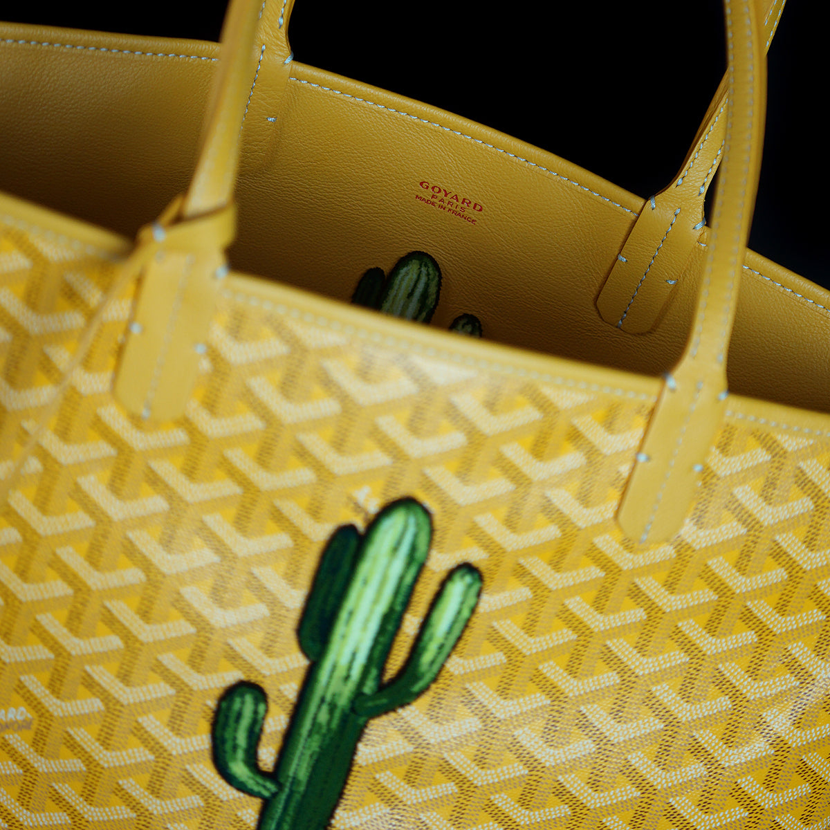 Goyard 2020 Goyardine Cactus Reversible Anjou PM w/ Pouch w/ Tags - Yellow  Totes, Handbags - GOY28473
