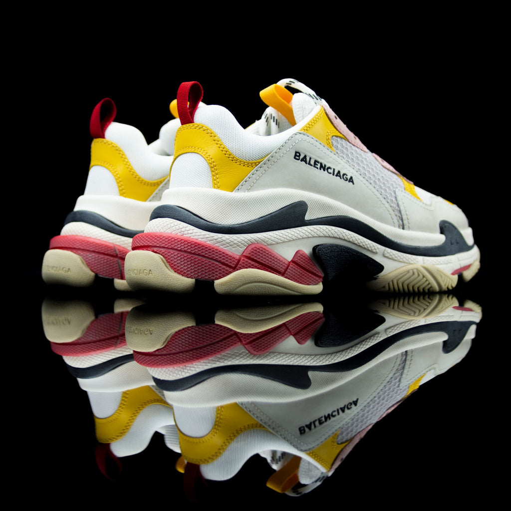 Balenciaga-Triple S-Pre Order Duration (3-5 Working Days) White/Grey/Pink/Yellow/Red 2018 Release Material: Leather, Mesh Women's Balenciaga Triple S Sneakers colour range is the new 2018 release for sneaker freaks. Crafted in leather and mesh in White, G