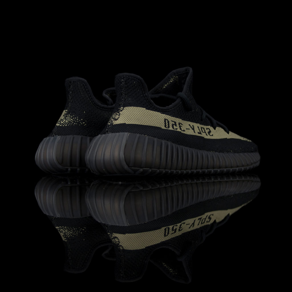 Adidas-Yeezy Boost 350-Product code: BY9611 Colour: Core Black/Green/Core Black Year of release: 2016-fabriqe.com