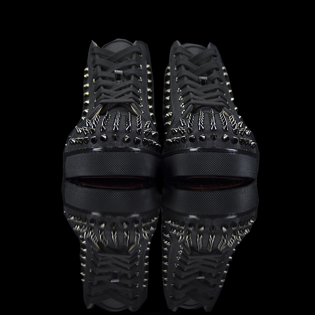 Christian Louboutin-Louis Flat High Spikes-Product Code: 1170699 Colour: Black 2017 Release, Discontinued Material: Canvas, Metal Spikes, Rubber Sole Mens Christian Louboutin Louis Flat Moire Patent Spikes constructed in Black Moire feature sleek looking 