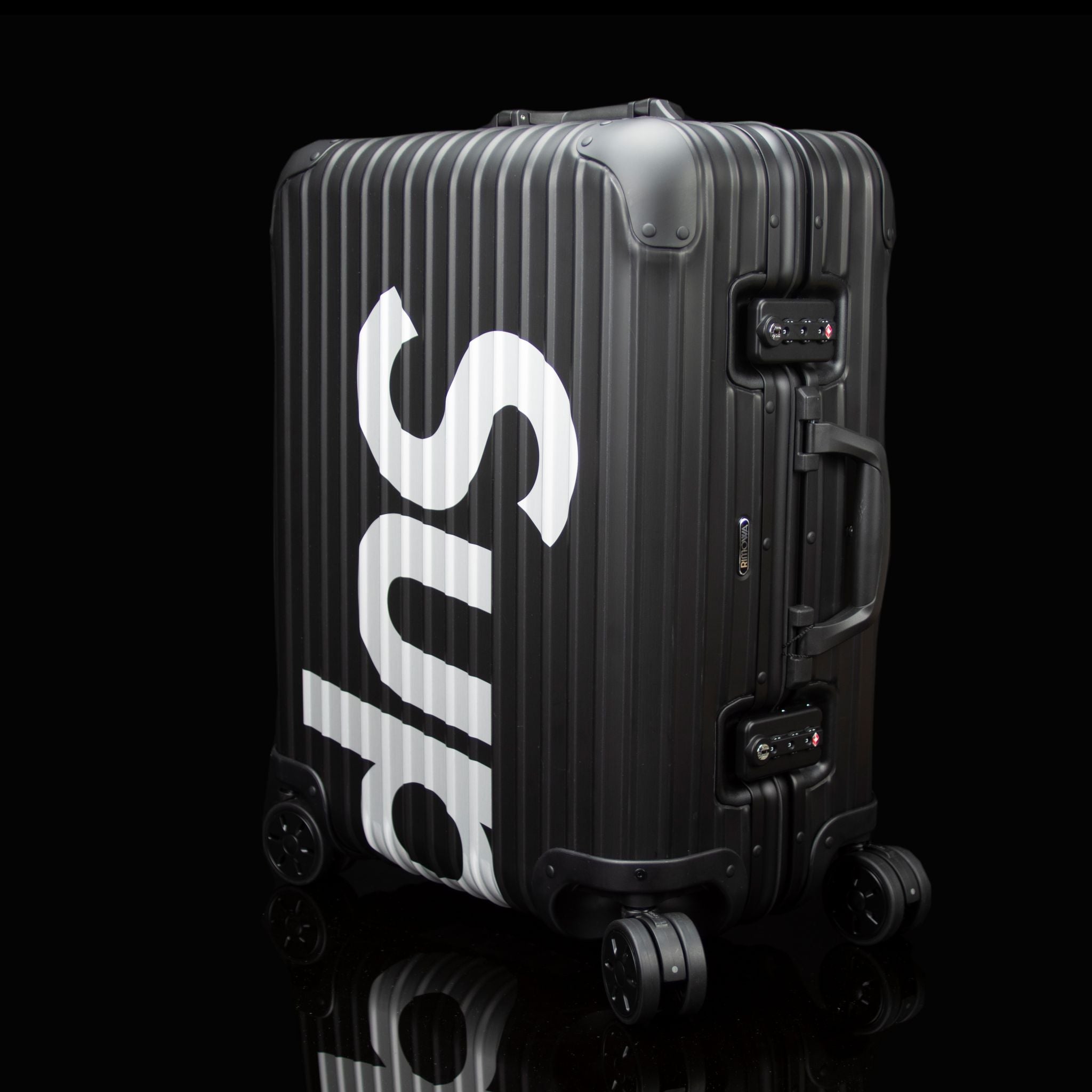 Supreme Topas Multiwheel Suitcase