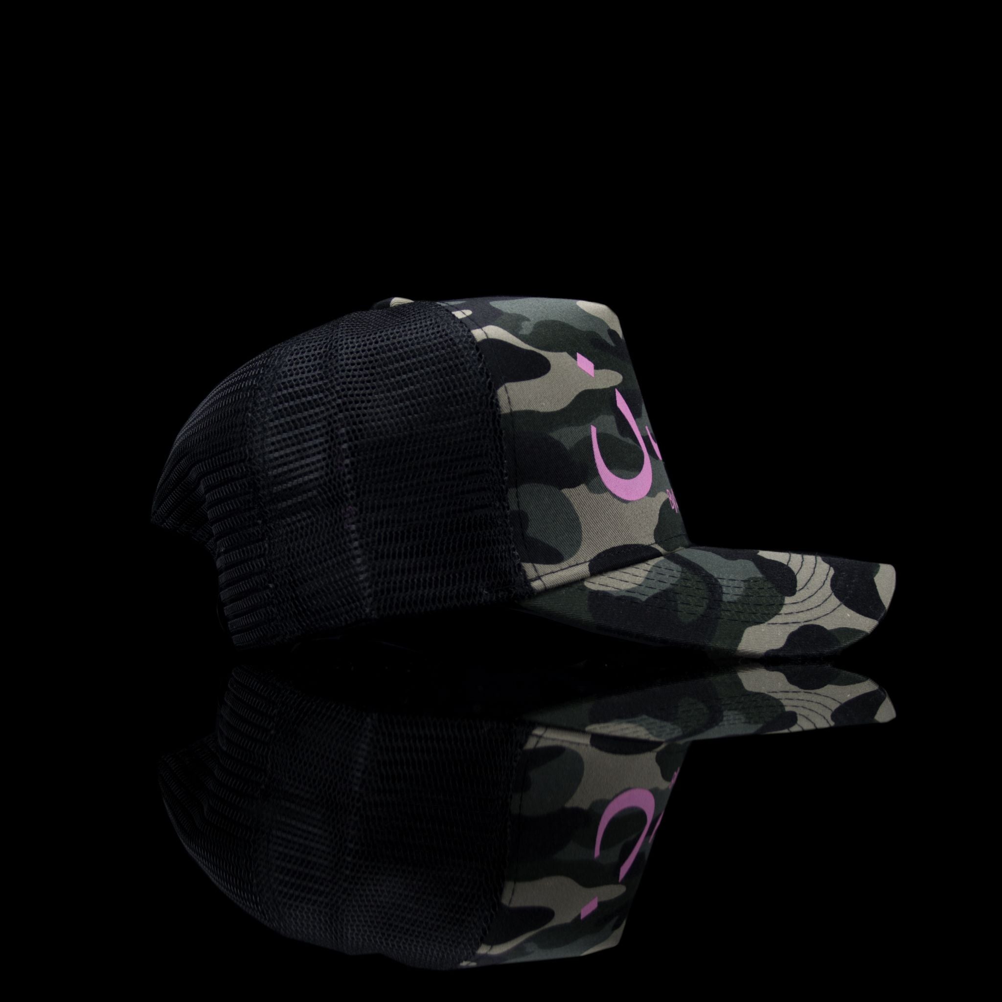 Sultan Est-Cap-London (Arabic) One Size Fits All Camo Pink-fabriqe.com