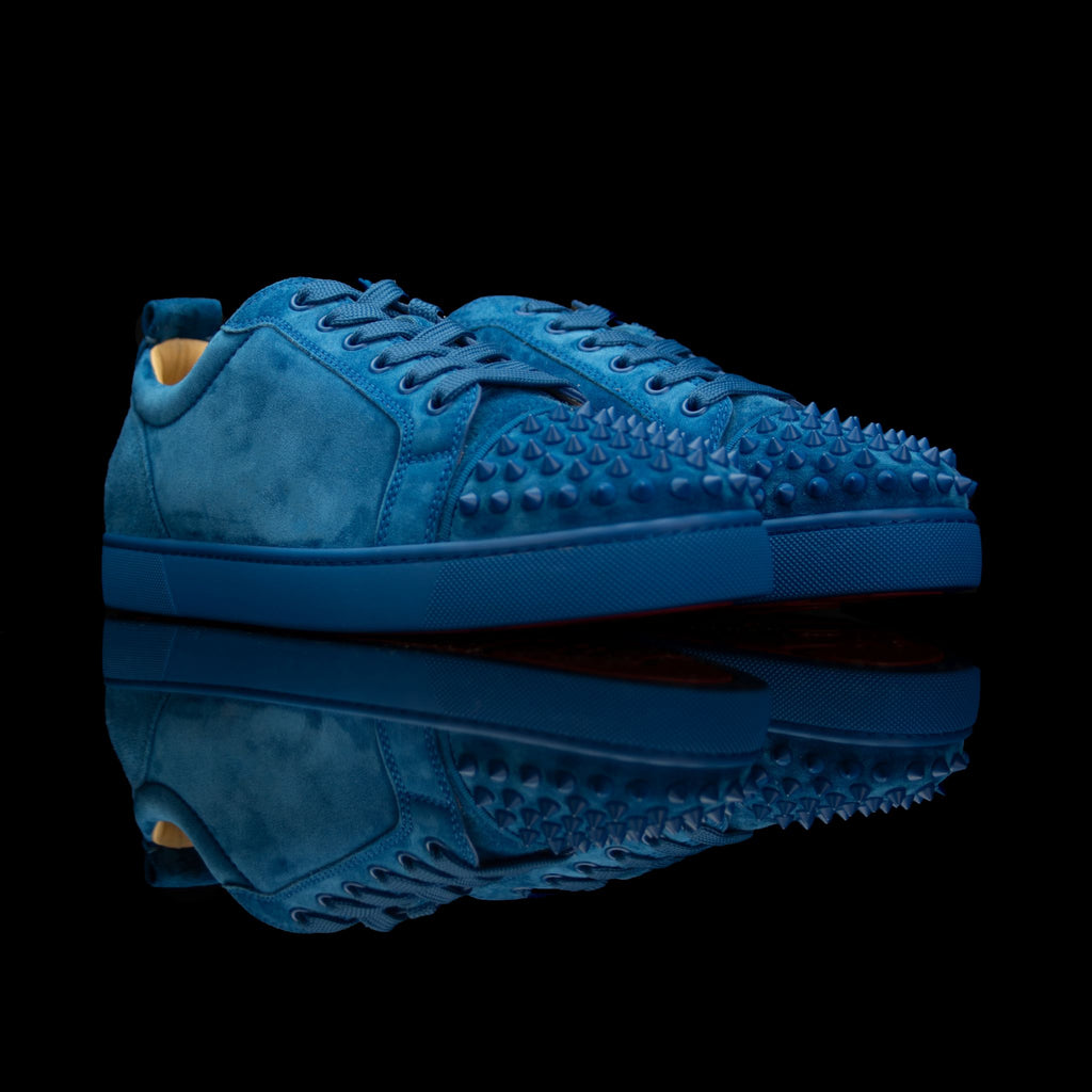 Christian Louboutin-Louis Junior Low Spikes-Pre Order Duration (3-5 Working Days) Product Code: 1180051 Colour: Blue 2018 Release Limited stock Material: Suede Velours, Metal Spikes The 2018 release Christian Louboutin Louis Junior Flat Spikes composed of