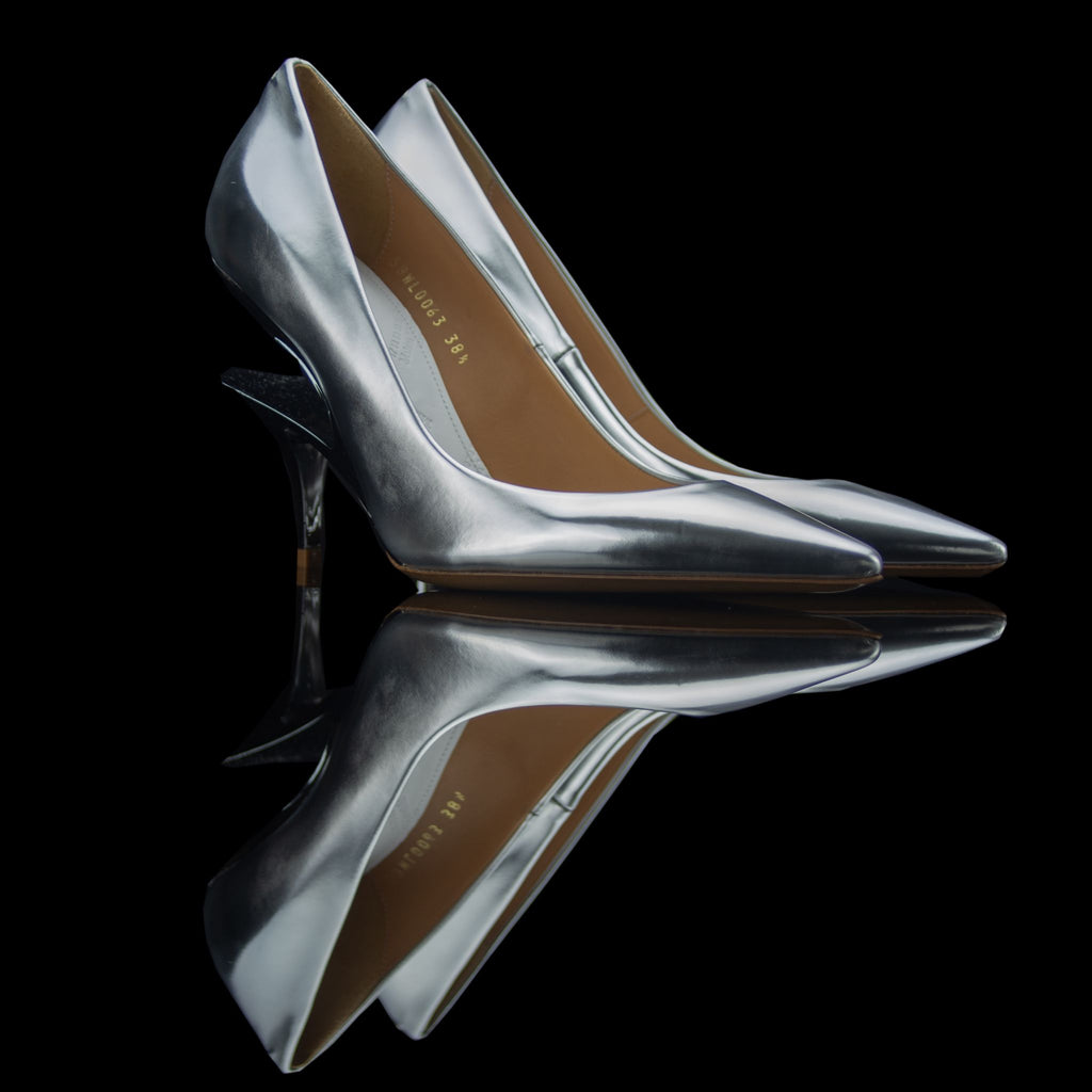 Maison Margiela-Heels-Silver/Chrome Pointed toe Stiletto heel 2108 Release Material: 70% Polyester/30% Cotton Second fabric: 100% Polyurethane Maison Margiela known for its exclusive cut out heels collection brings you fresh release this season. Embellish