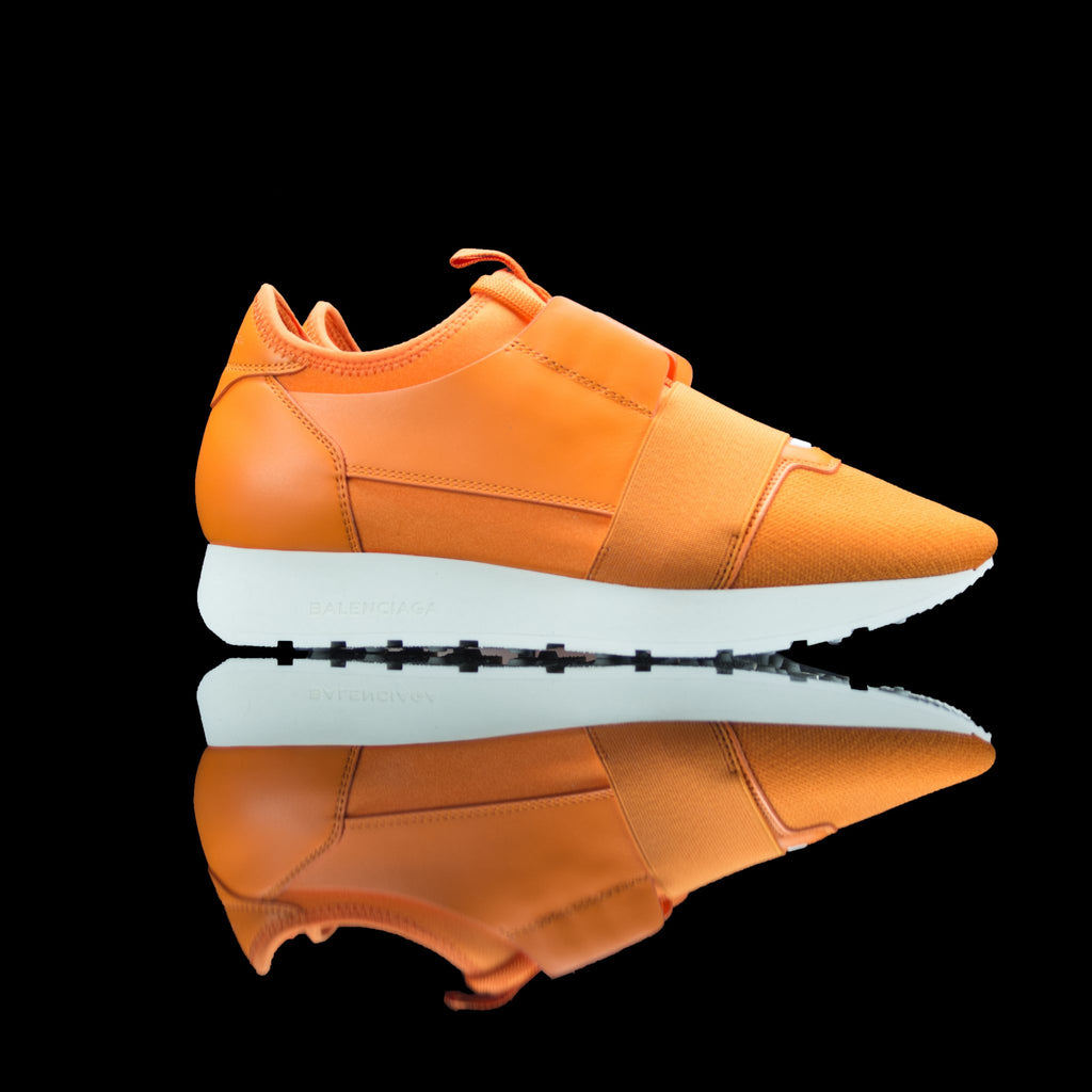 Balenciaga-Runner-Product Code: 468045 W05G1 7500 Colour: Orange White 2017 Release Material: Leather, Mesh Women Balenciaga Runners Leather Mesh Orange is a perfect way to give you an uptrend look. Designed in poppy orange leather mesh and set up on boun