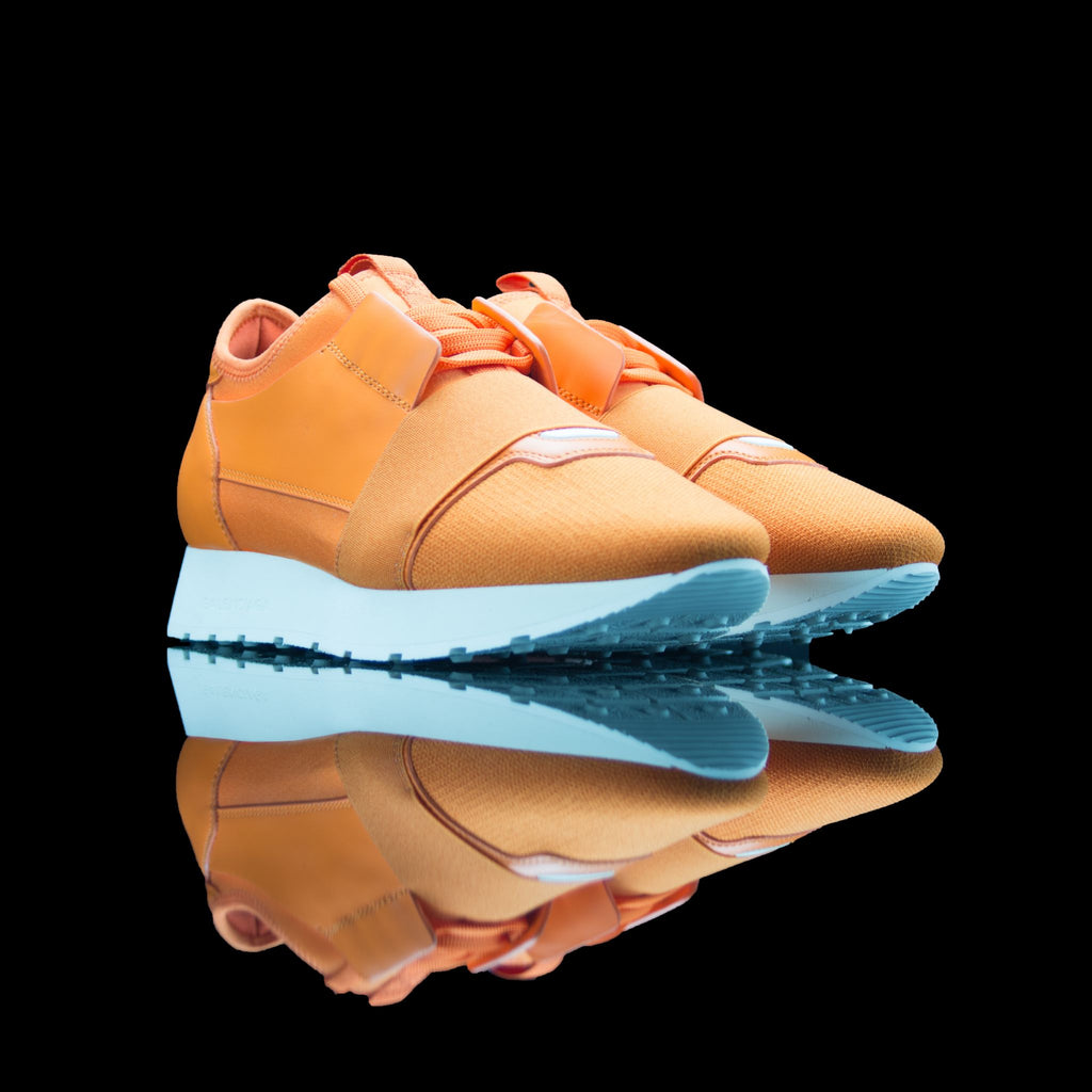 Balenciaga-Runner-Product Code: 468045 W05G1 7500 Colour: Orange White 2017 Release Material: Leather, Mesh Women Balenciaga Runners Leather Mesh Orange is a perfect way to give you an uptrend look. Designed in poppy orange leather mesh and set up on boun