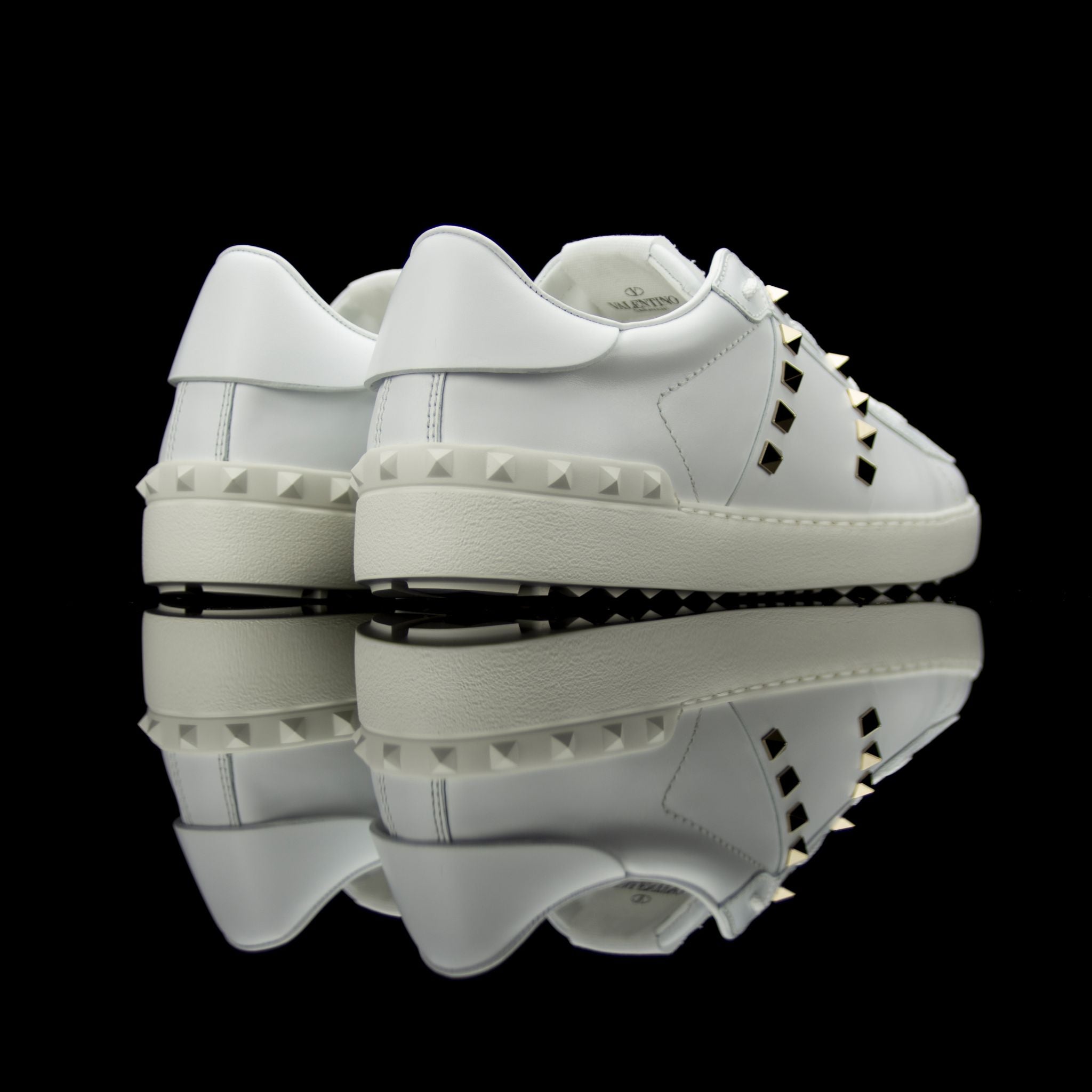 Valentino-Rockstud Sneakers-White leather Silver Rockstuds, leather linings, rubber soles Lace-up Come with dust bags Made in Italy Rockstud Untitled low by Valentino is a piece of intricate design. A luxury statement crafted in white leather and studded 