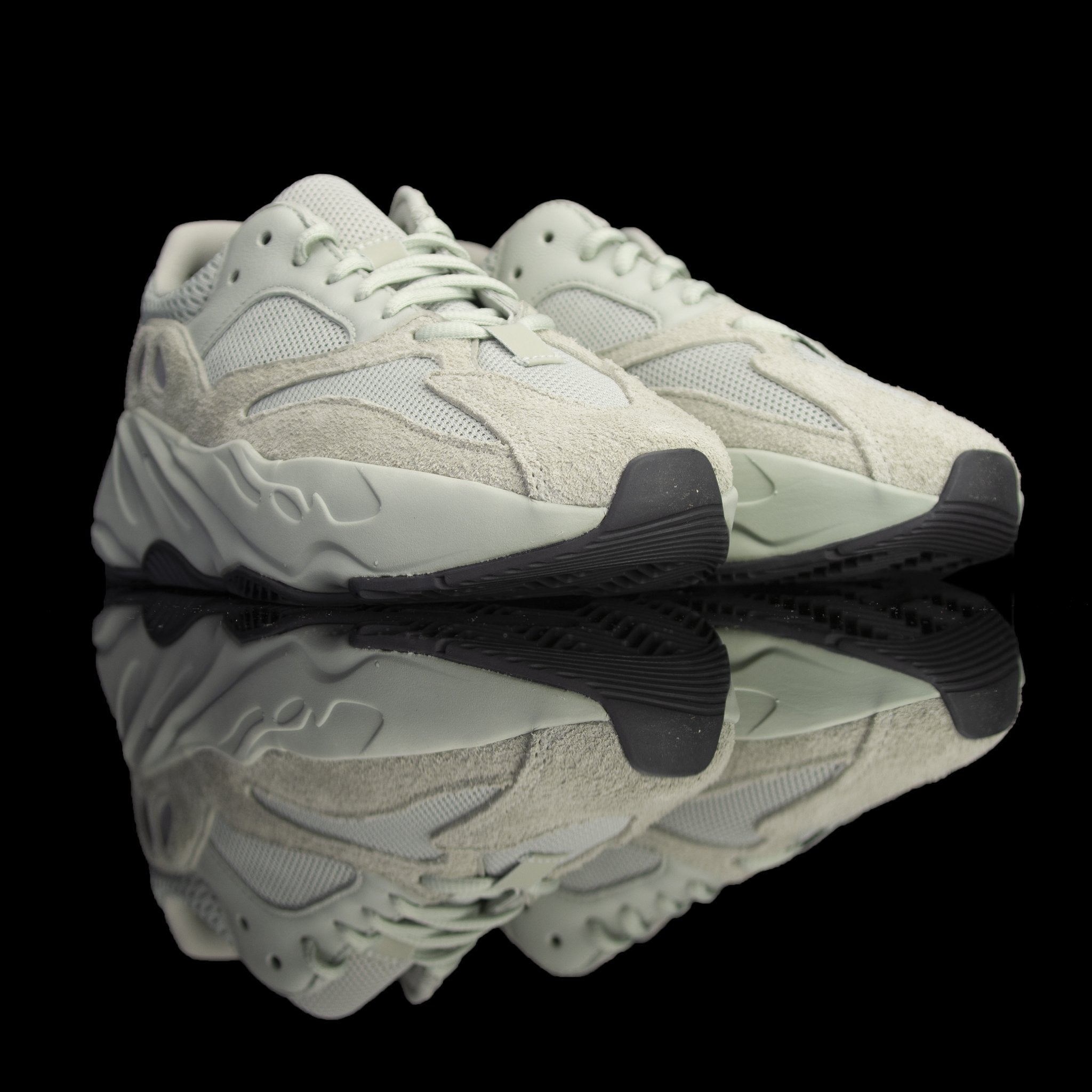 Adidas-Yeezy Boost 700-Product code: EG7487 Colour: Salt/Salt/Salt Year of release: 2019-fabriqe.com